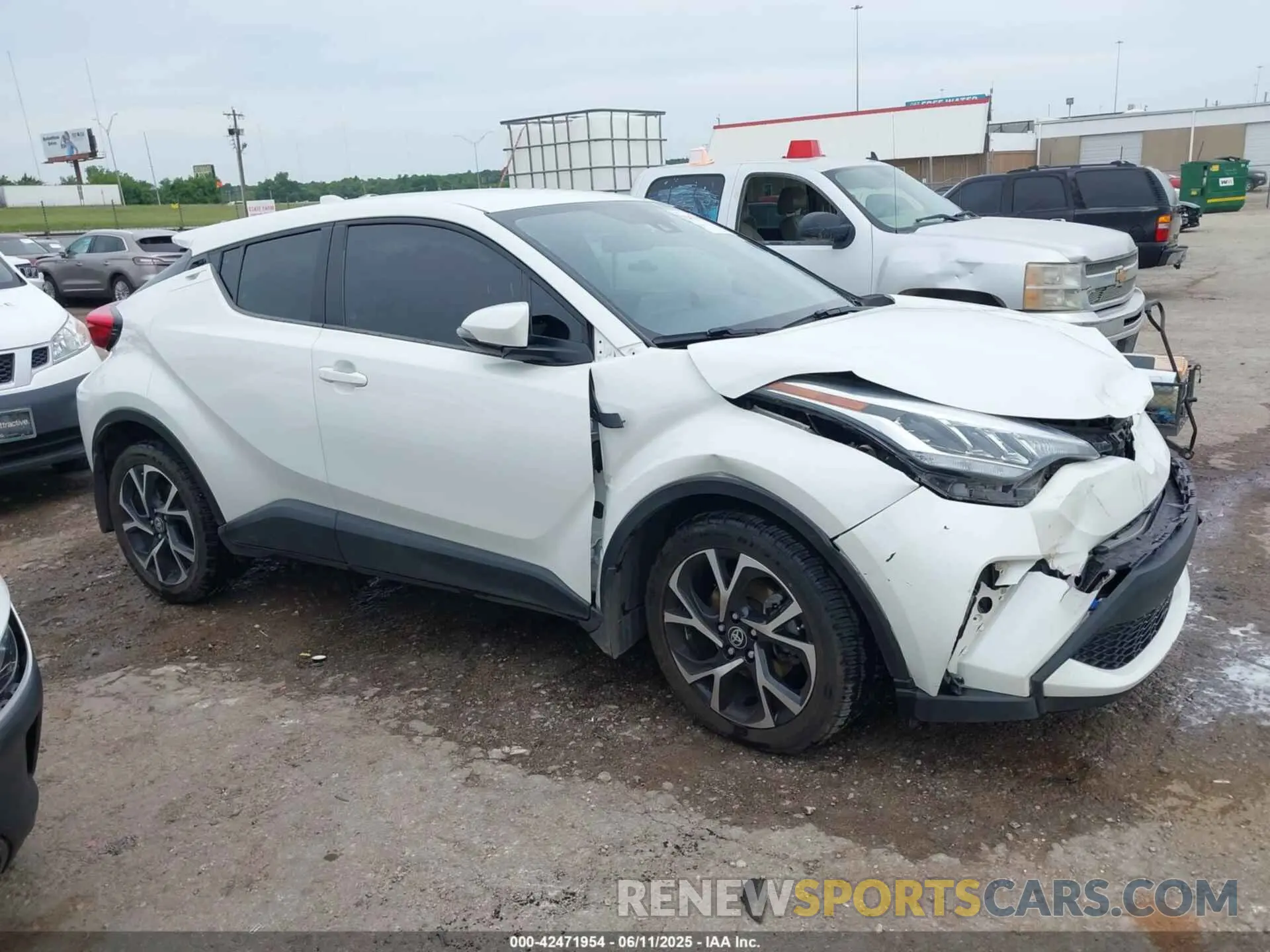 13 Photograph of a damaged car NMTKHMBX7LR116525 TOYOTA C-HR 2020
