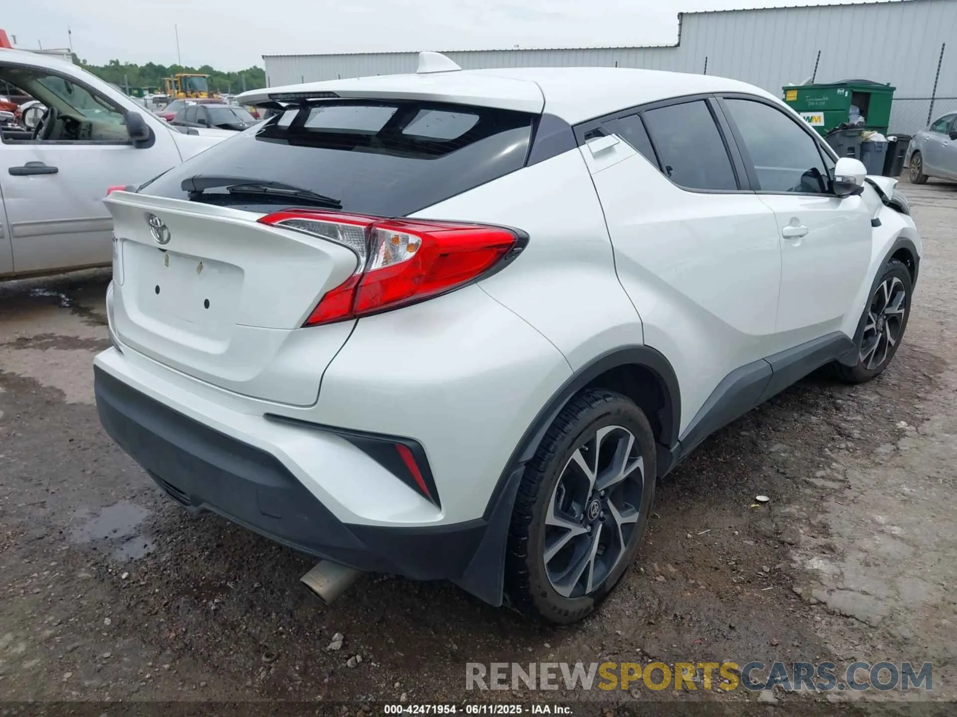 4 Photograph of a damaged car NMTKHMBX7LR116525 TOYOTA C-HR 2020