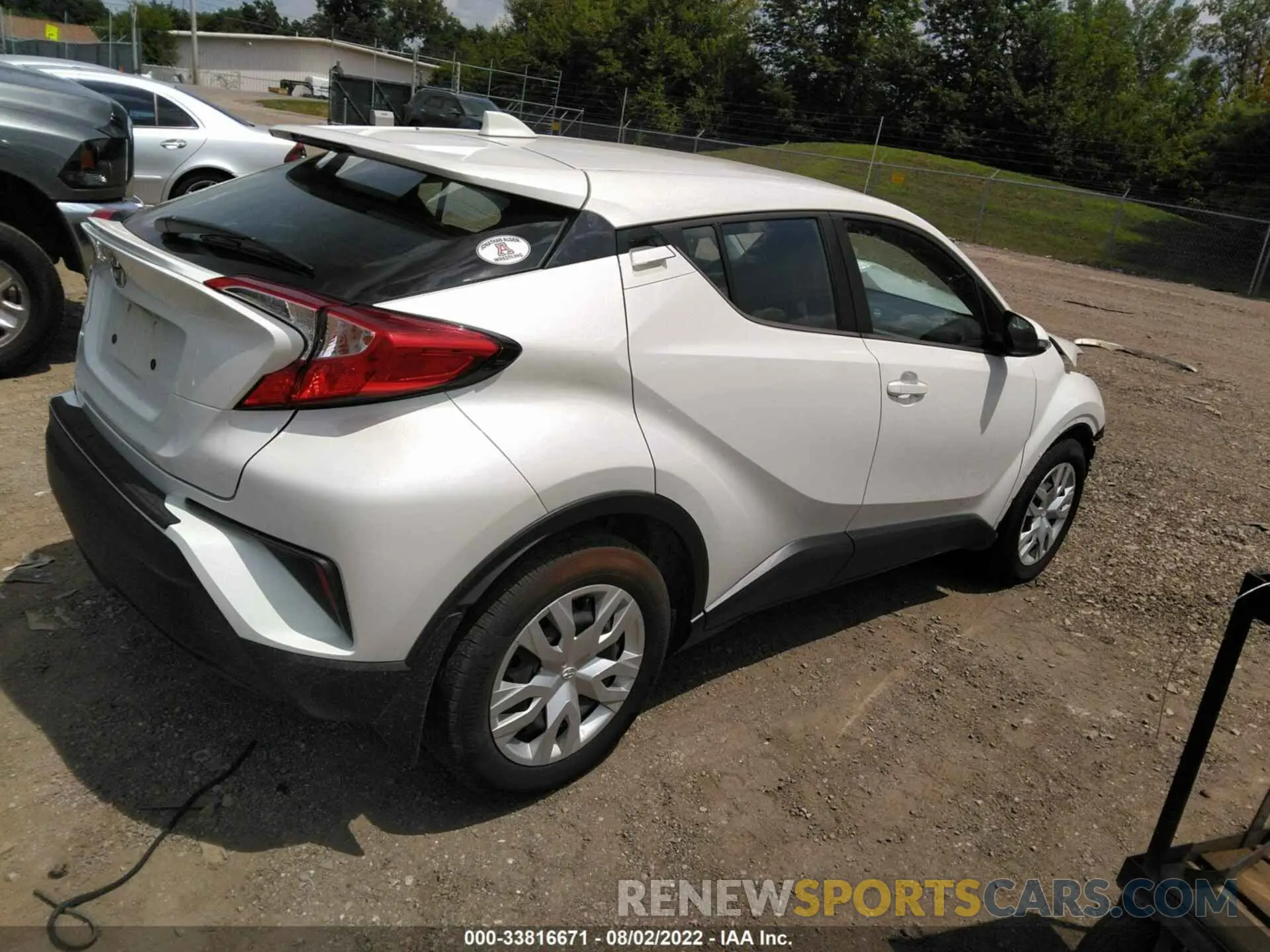 4 Photograph of a damaged car NMTKHMBX7LR117688 TOYOTA C-HR 2020