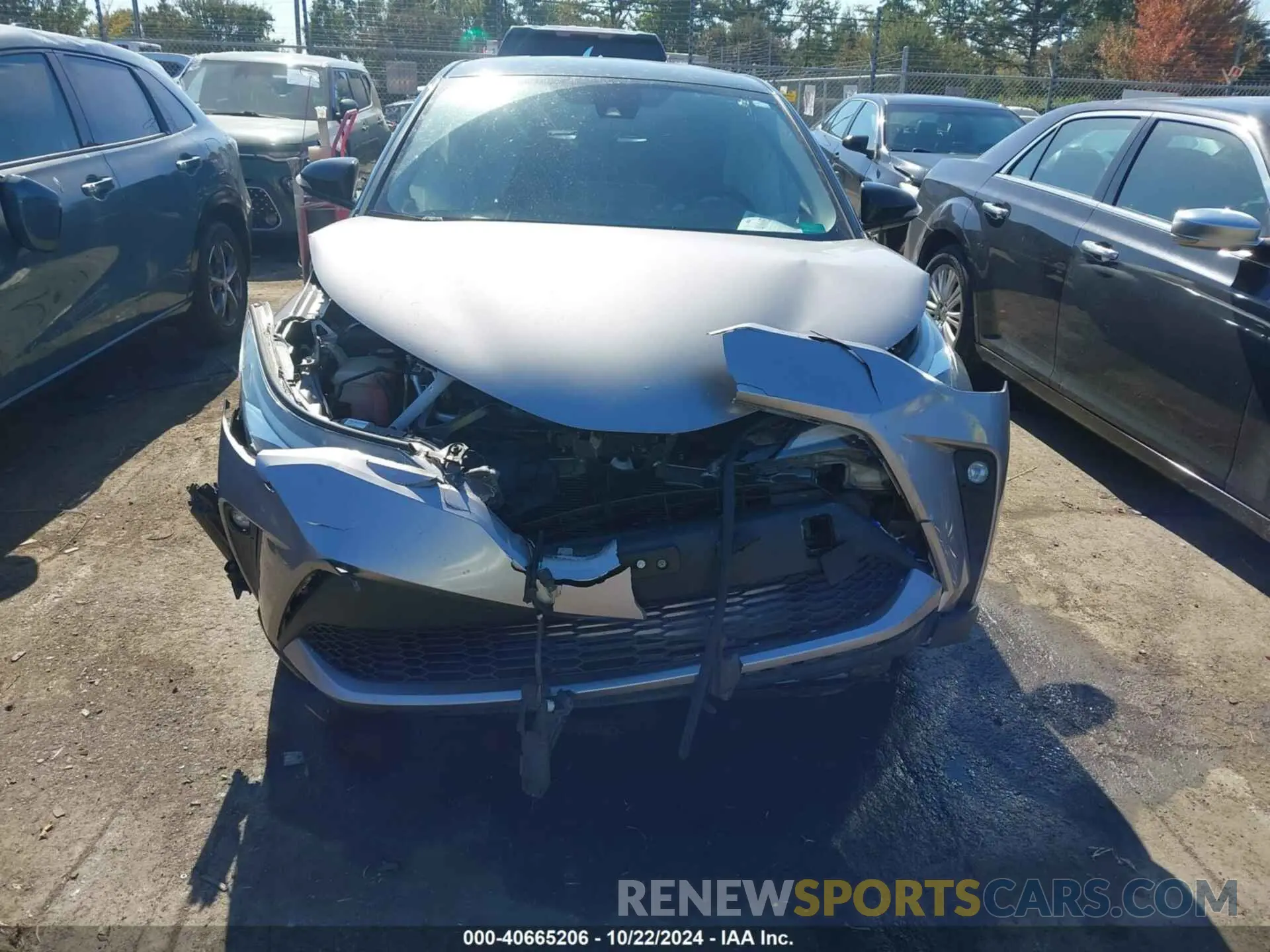 12 Photograph of a damaged car NMTKHMBX8LR105291 TOYOTA C-HR 2020