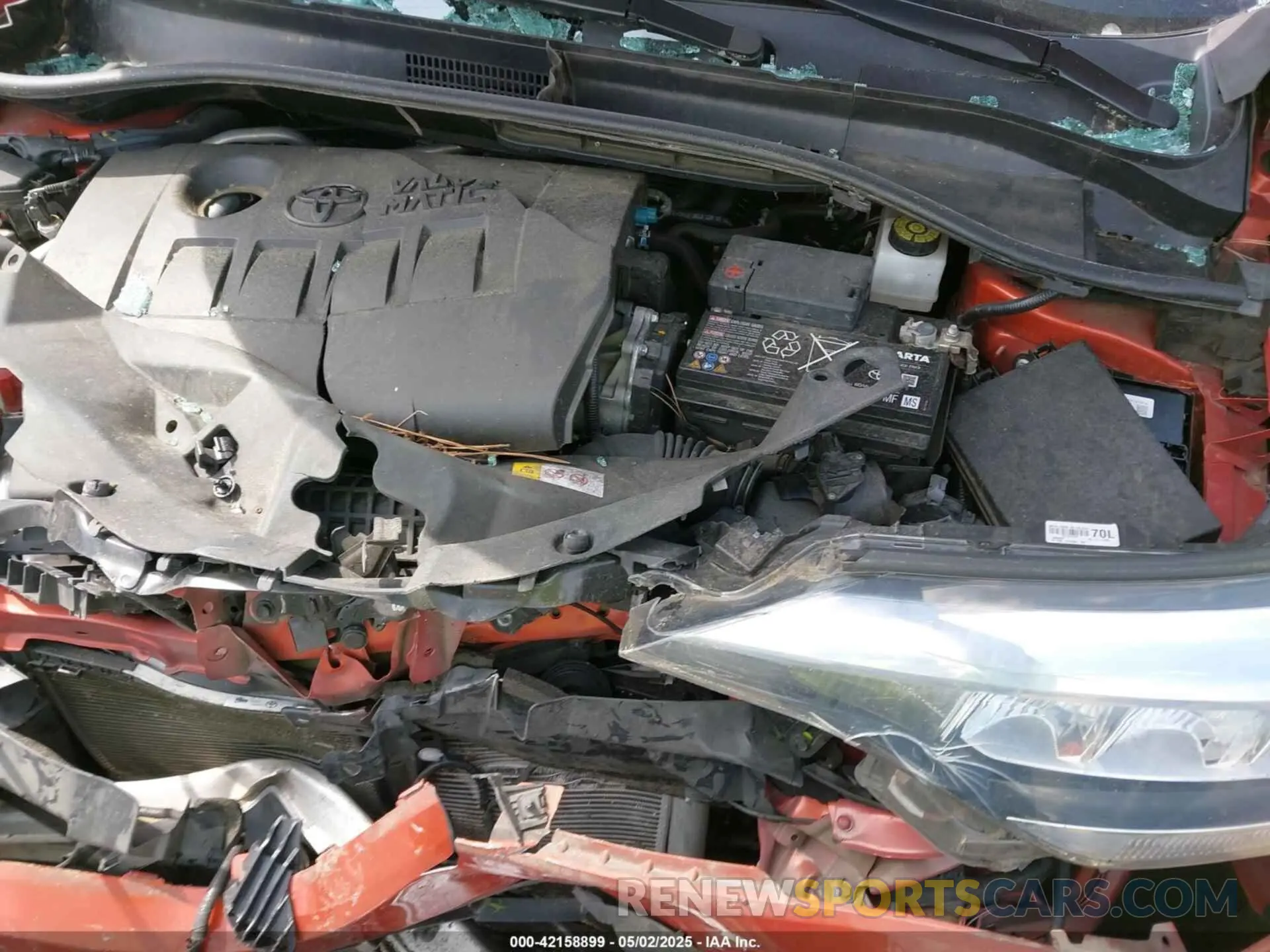 10 Photograph of a damaged car NMTKHMBX9LR107762 TOYOTA C-HR 2020
