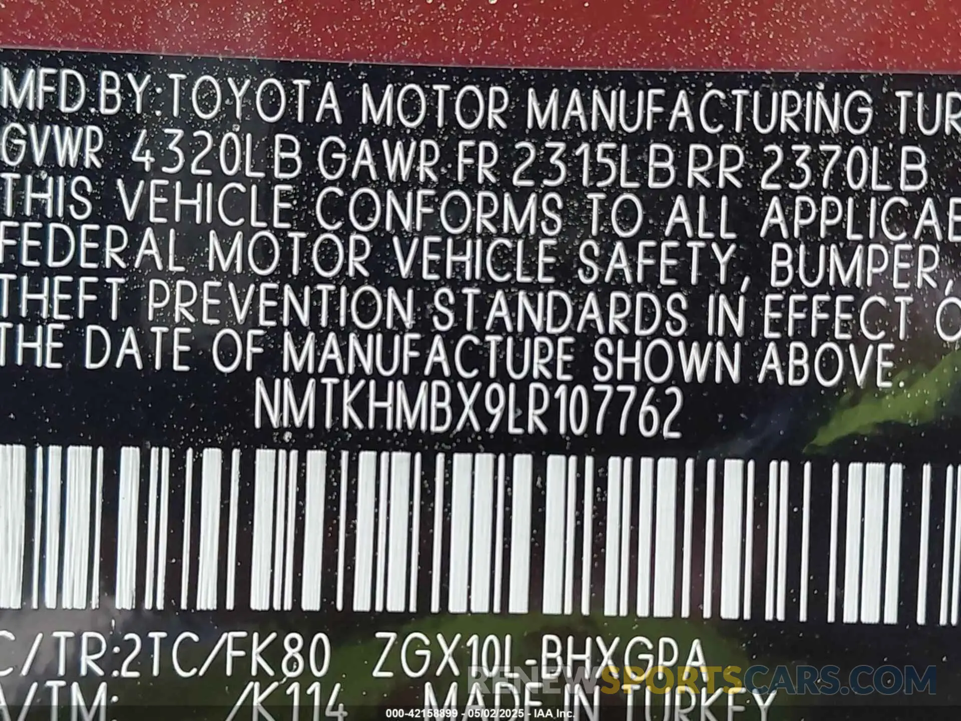 9 Photograph of a damaged car NMTKHMBX9LR107762 TOYOTA C-HR 2020
