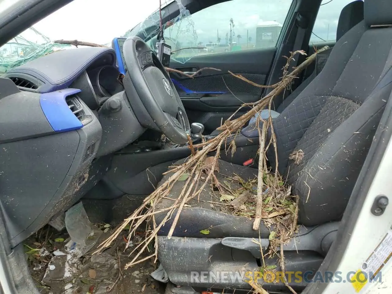 7 Фотография поврежденного автомобиля NMTKHMBX9LR109866 TOYOTA C-HR 2020