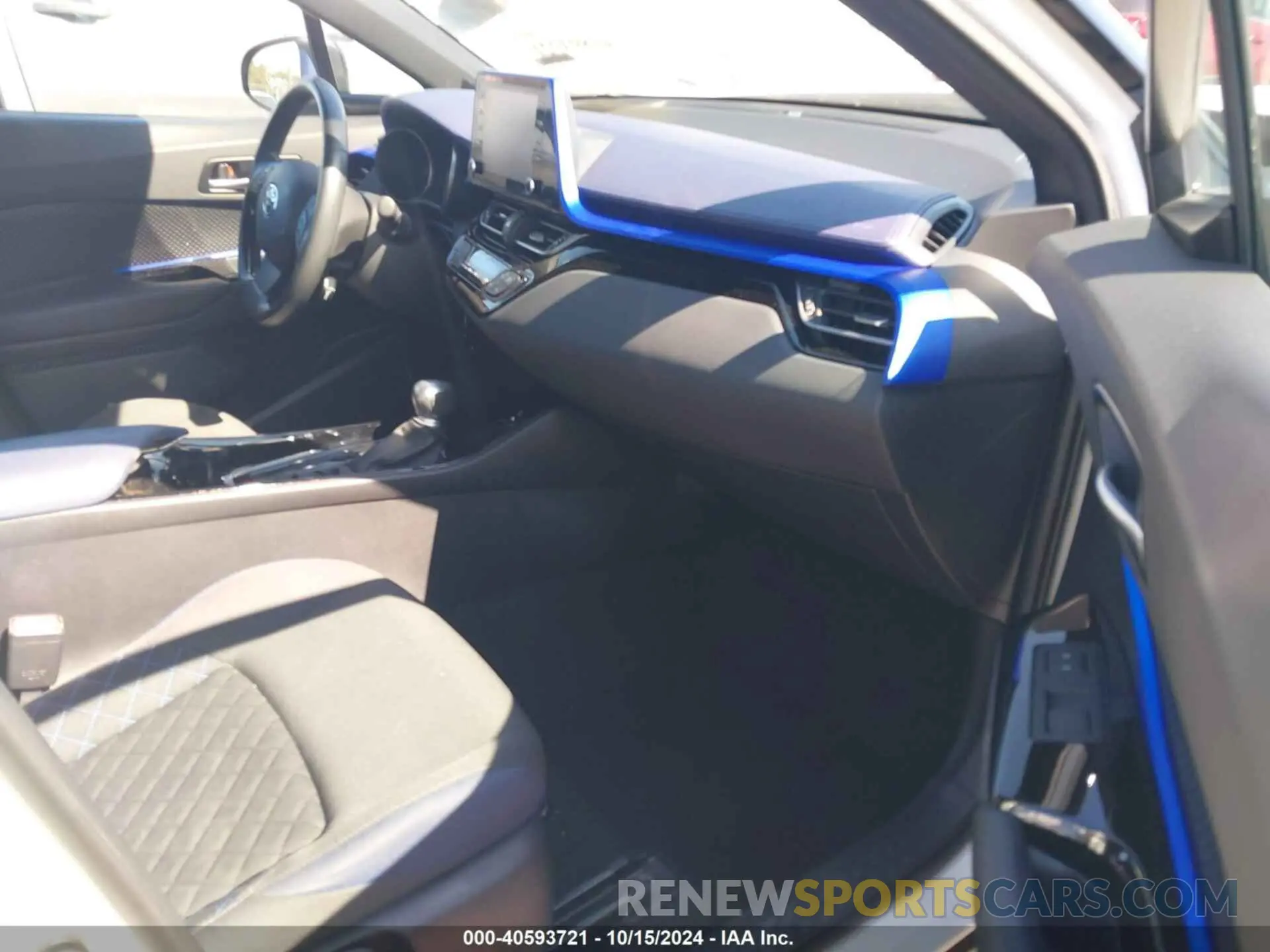 5 Photograph of a damaged car NMTKHMBX9LR114467 TOYOTA C-HR 2020