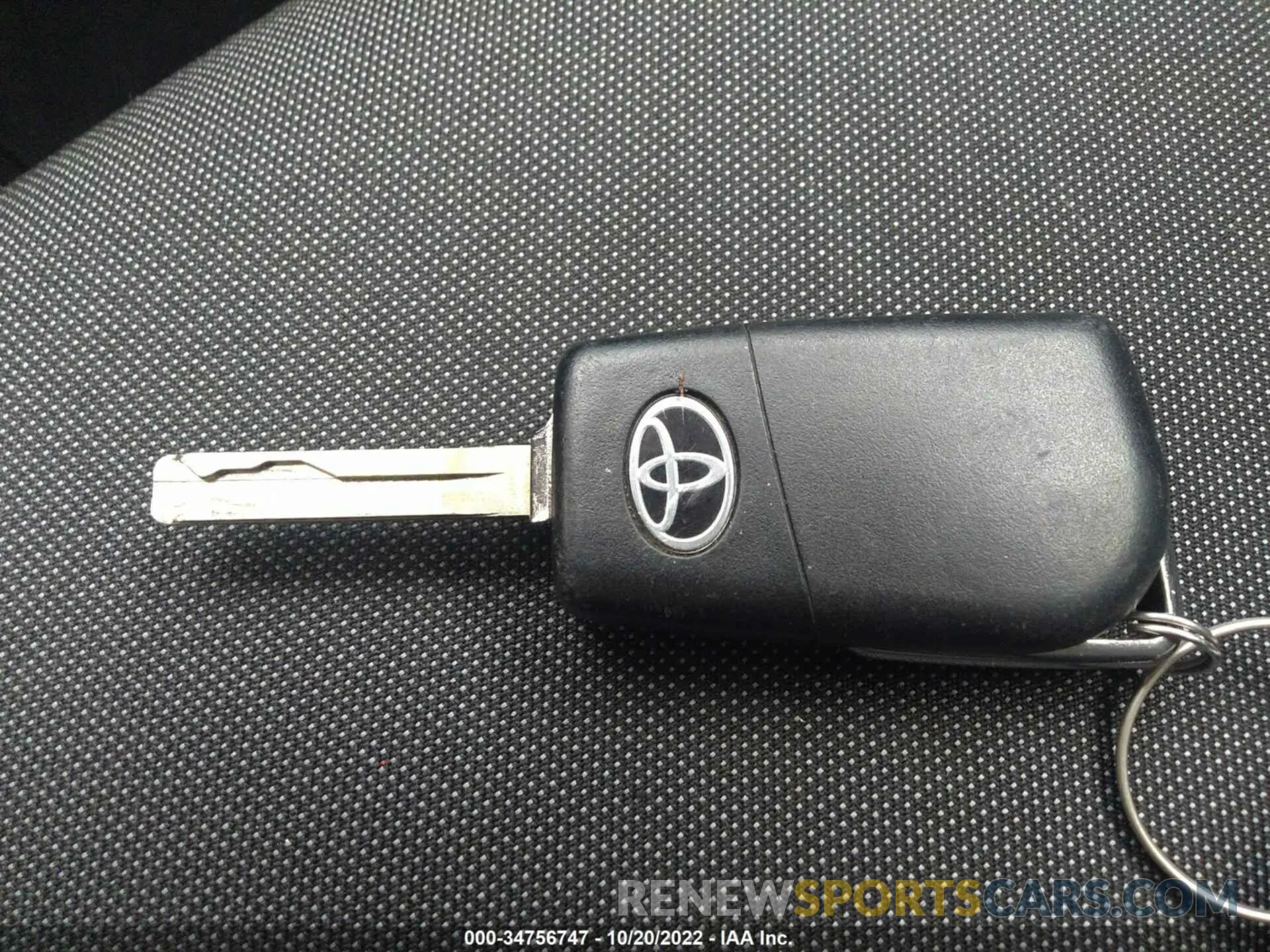 11 Photograph of a damaged car NMTKHMBXXLR111206 TOYOTA C-HR 2020