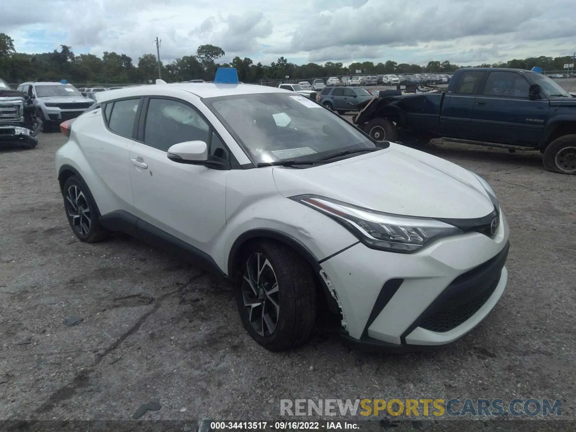 1 Photograph of a damaged car NMTKHMBXXLR112811 TOYOTA C-HR 2020