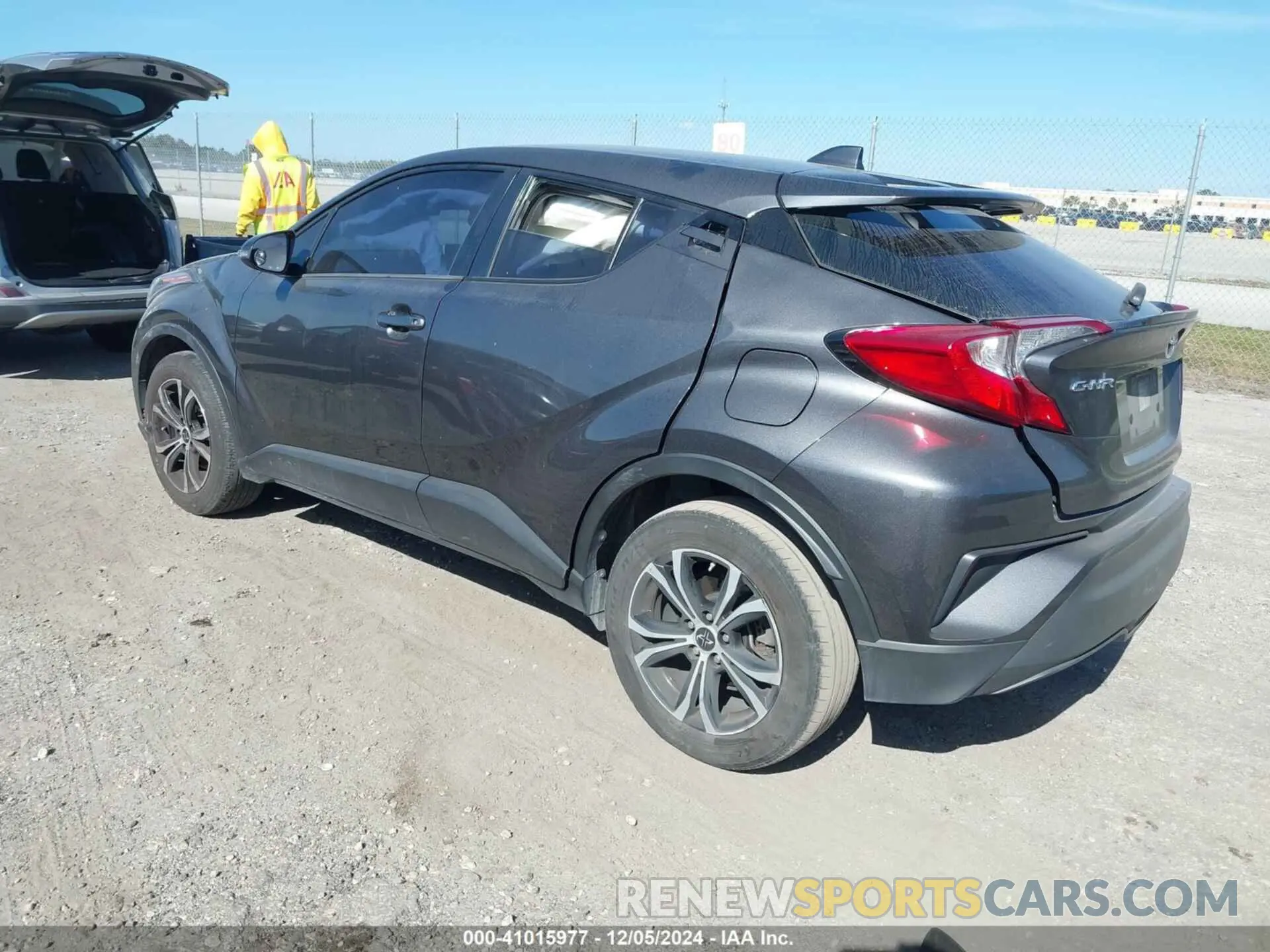 3 Photograph of a damaged car NMTKHMBXXLR112842 TOYOTA C-HR 2020