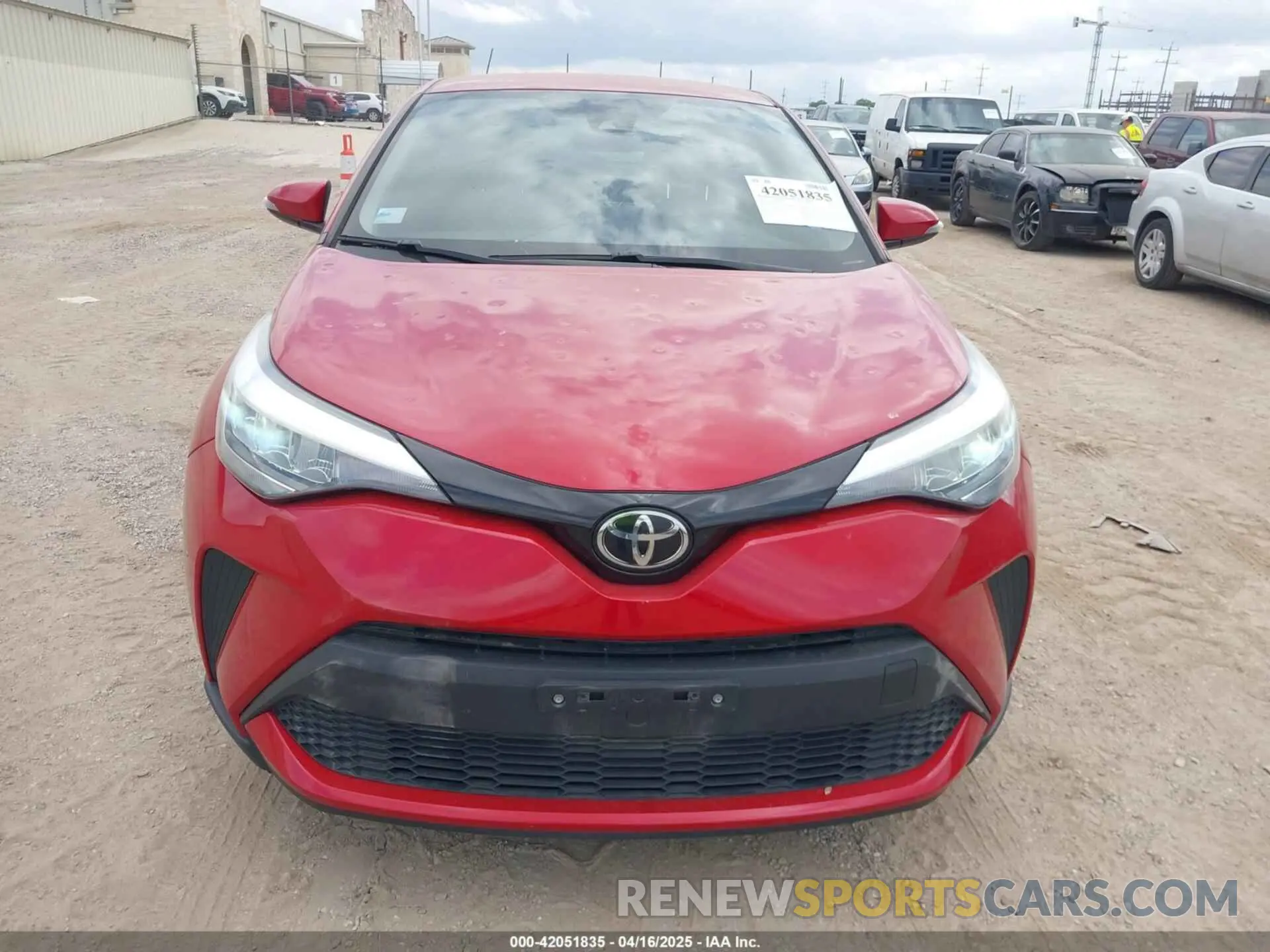 12 Photograph of a damaged car NMTKHMBXXLR117281 TOYOTA C-HR 2020