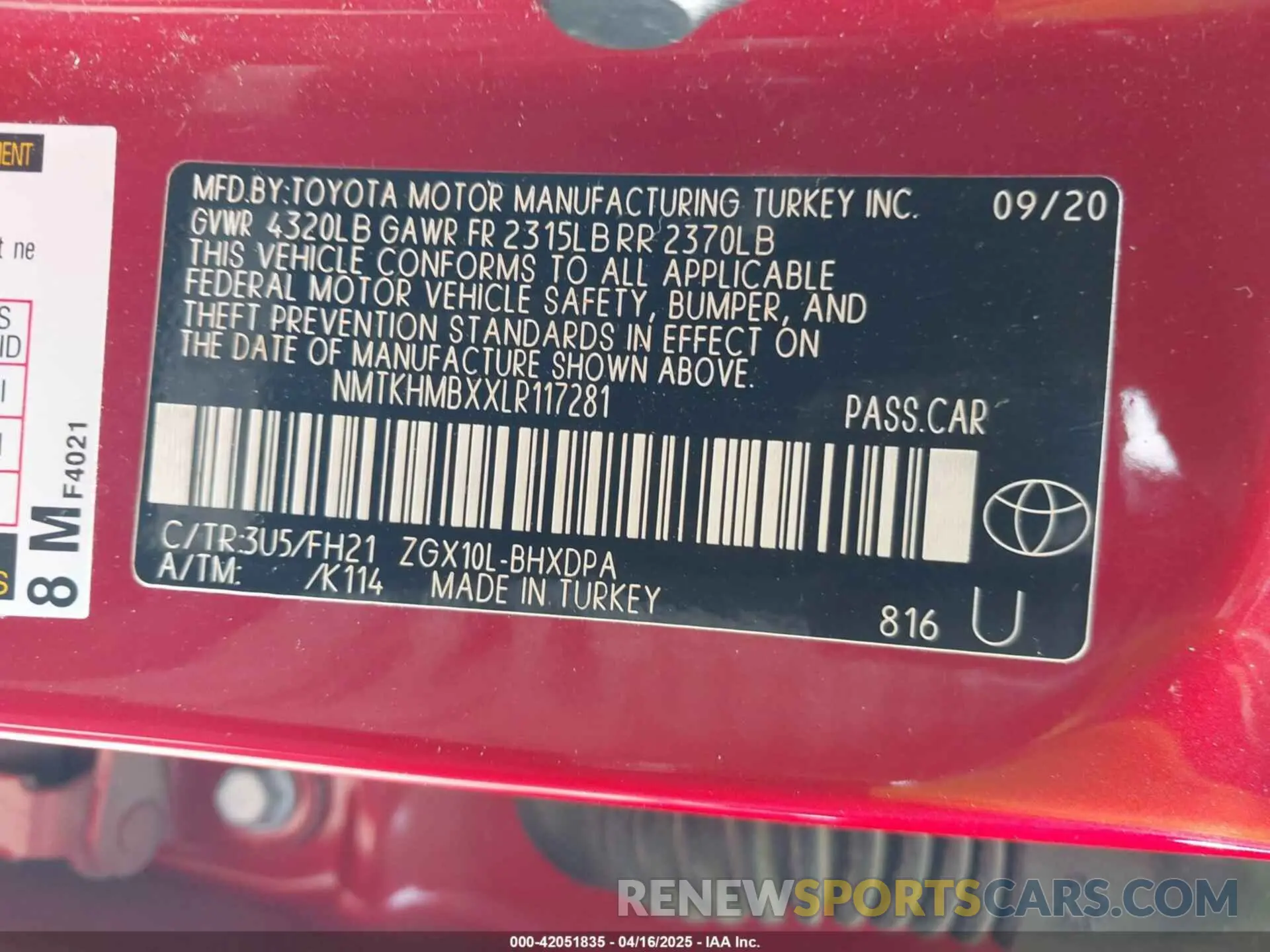 9 Photograph of a damaged car NMTKHMBXXLR117281 TOYOTA C-HR 2020