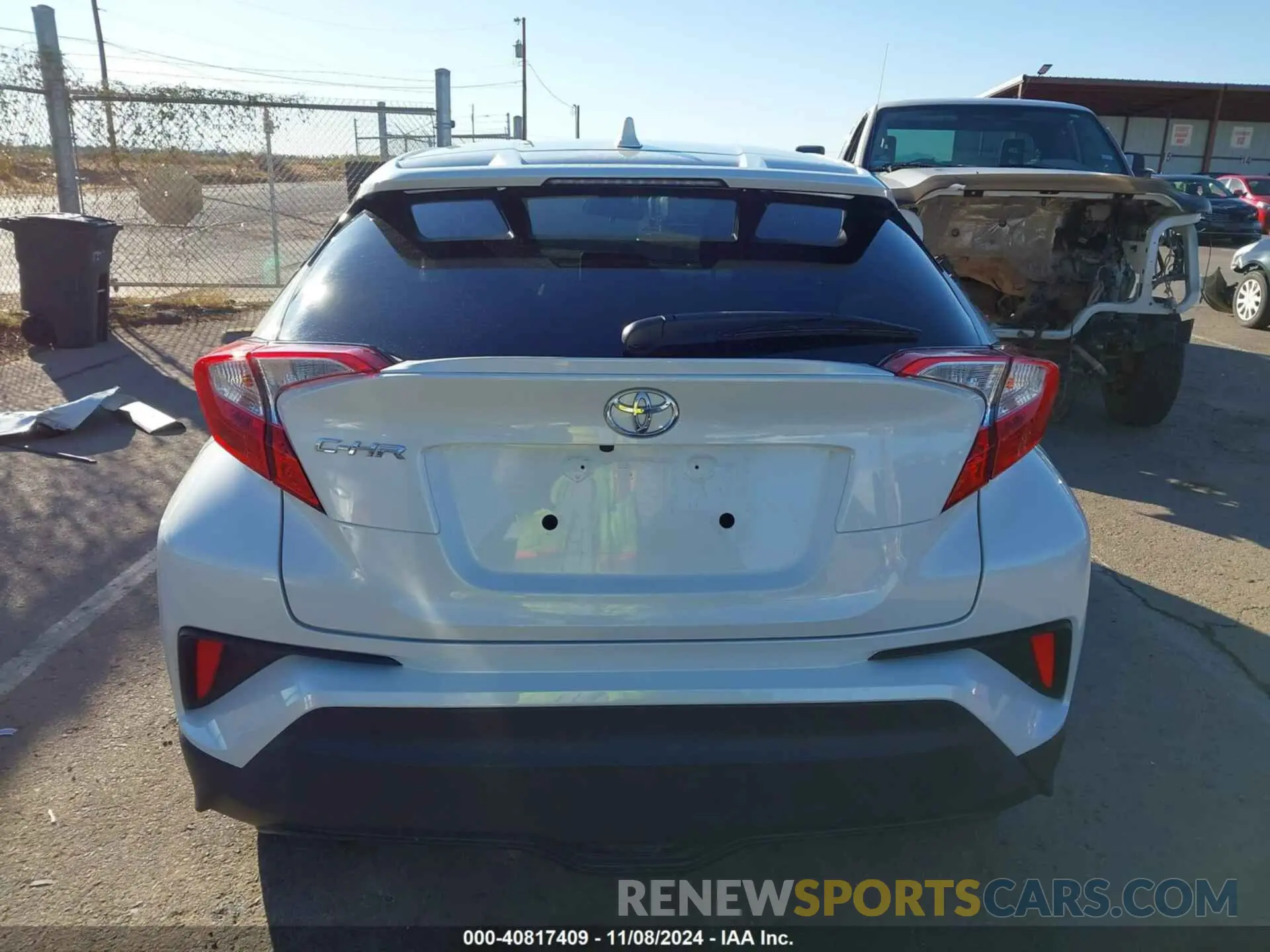 16 Photograph of a damaged car NMTKHMBXXLR118477 TOYOTA C-HR 2020