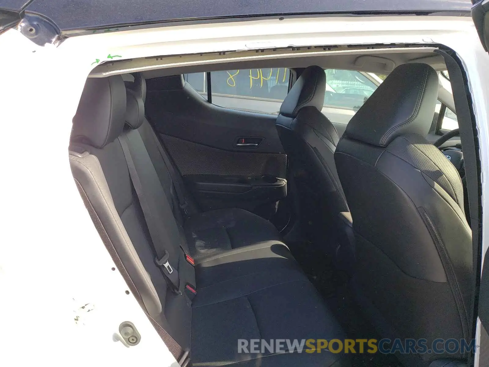 6 Photograph of a damaged car JTNKHMBX0M1095108 TOYOTA C-HR 2021
