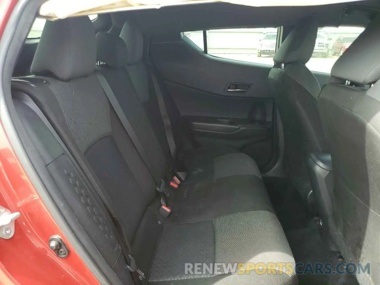 11 Фотография поврежденного автомобиля JTNKHMBX1M1099412 TOYOTA C-HR 2021
