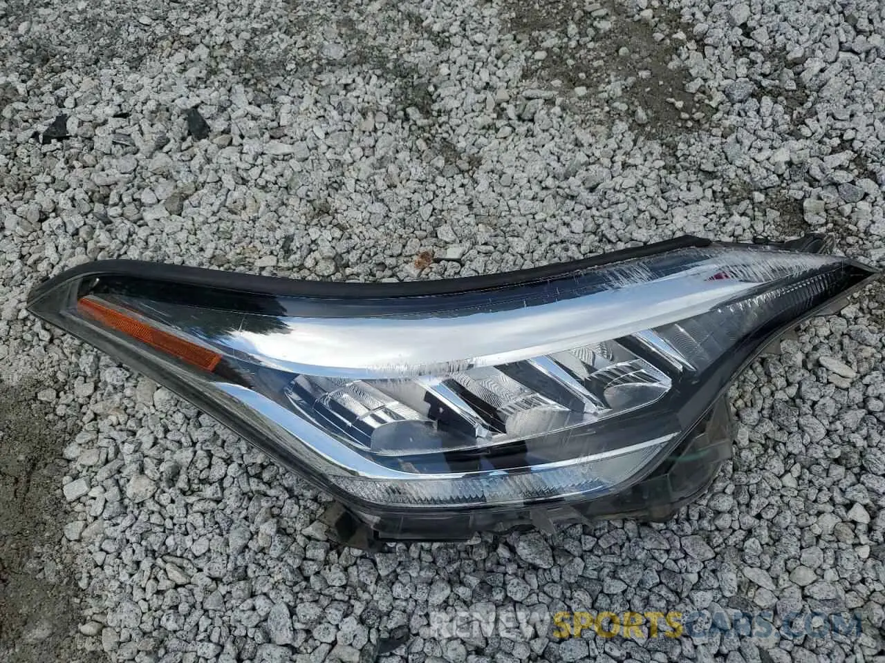 12 Photograph of a damaged car JTNKHMBX1M1107718 TOYOTA C-HR 2021