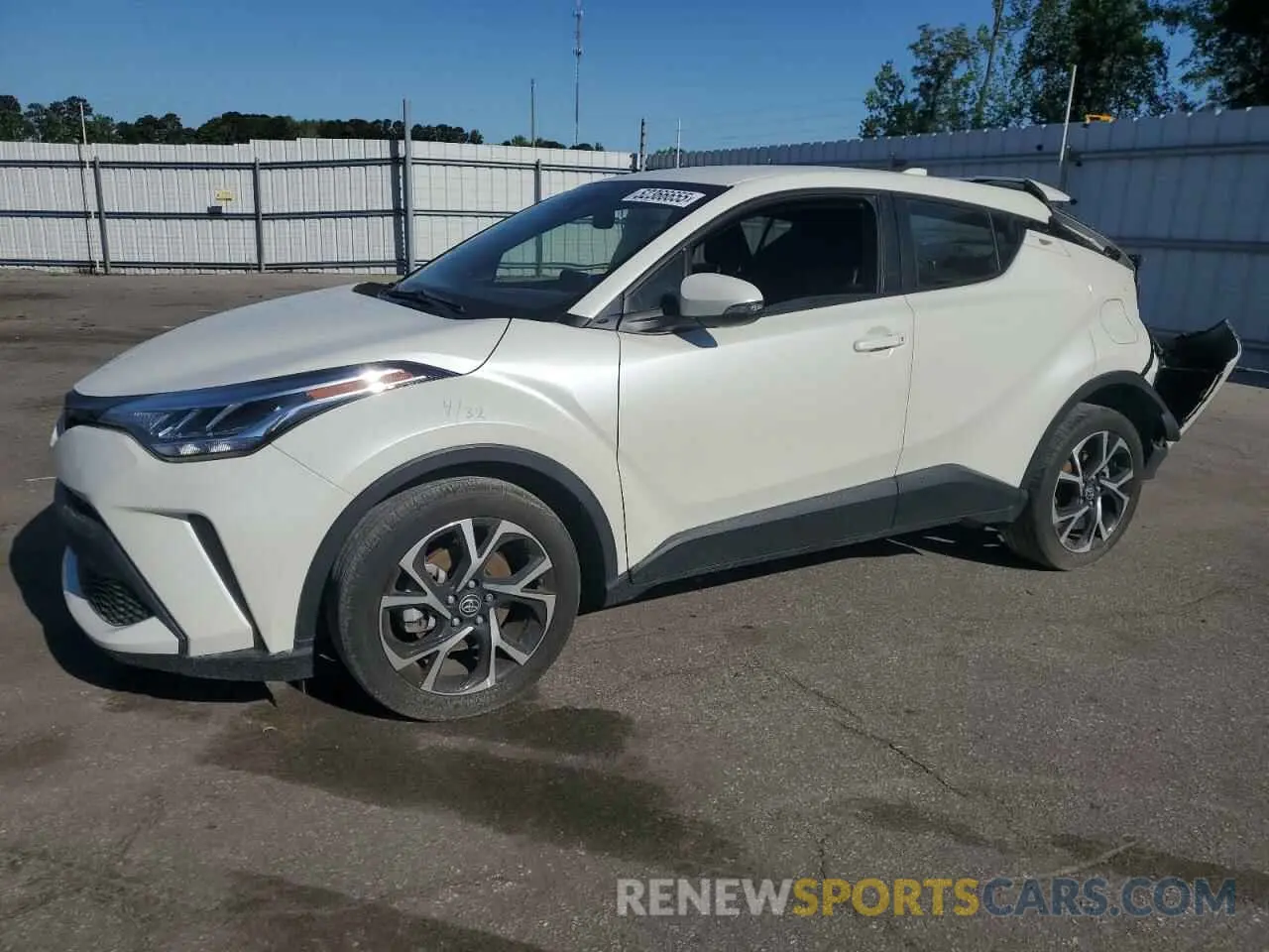 1 Photograph of a damaged car JTNKHMBX1M1108481 TOYOTA C-HR 2021
