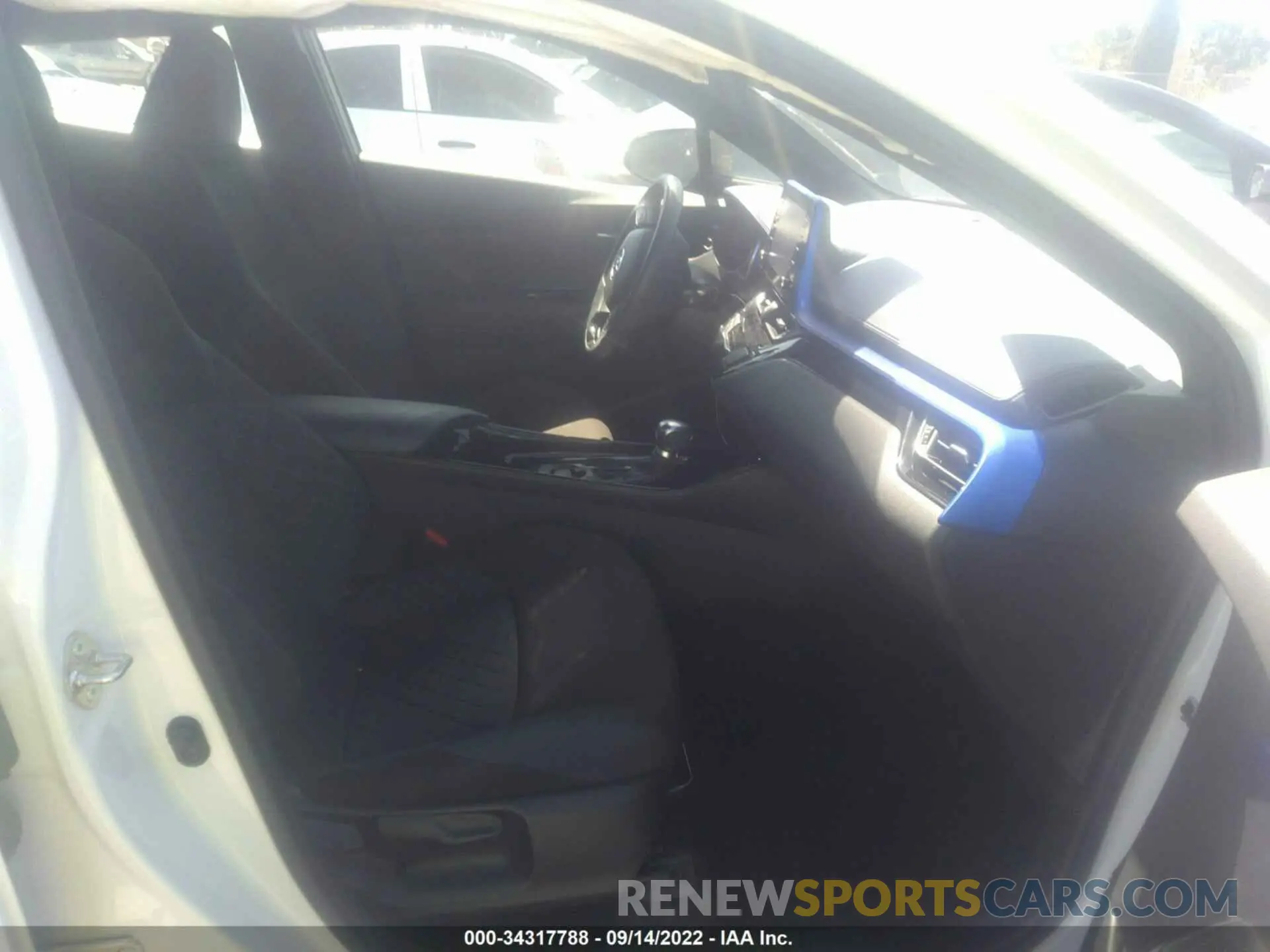 5 Photograph of a damaged car JTNKHMBX1M1108920 TOYOTA C-HR 2021