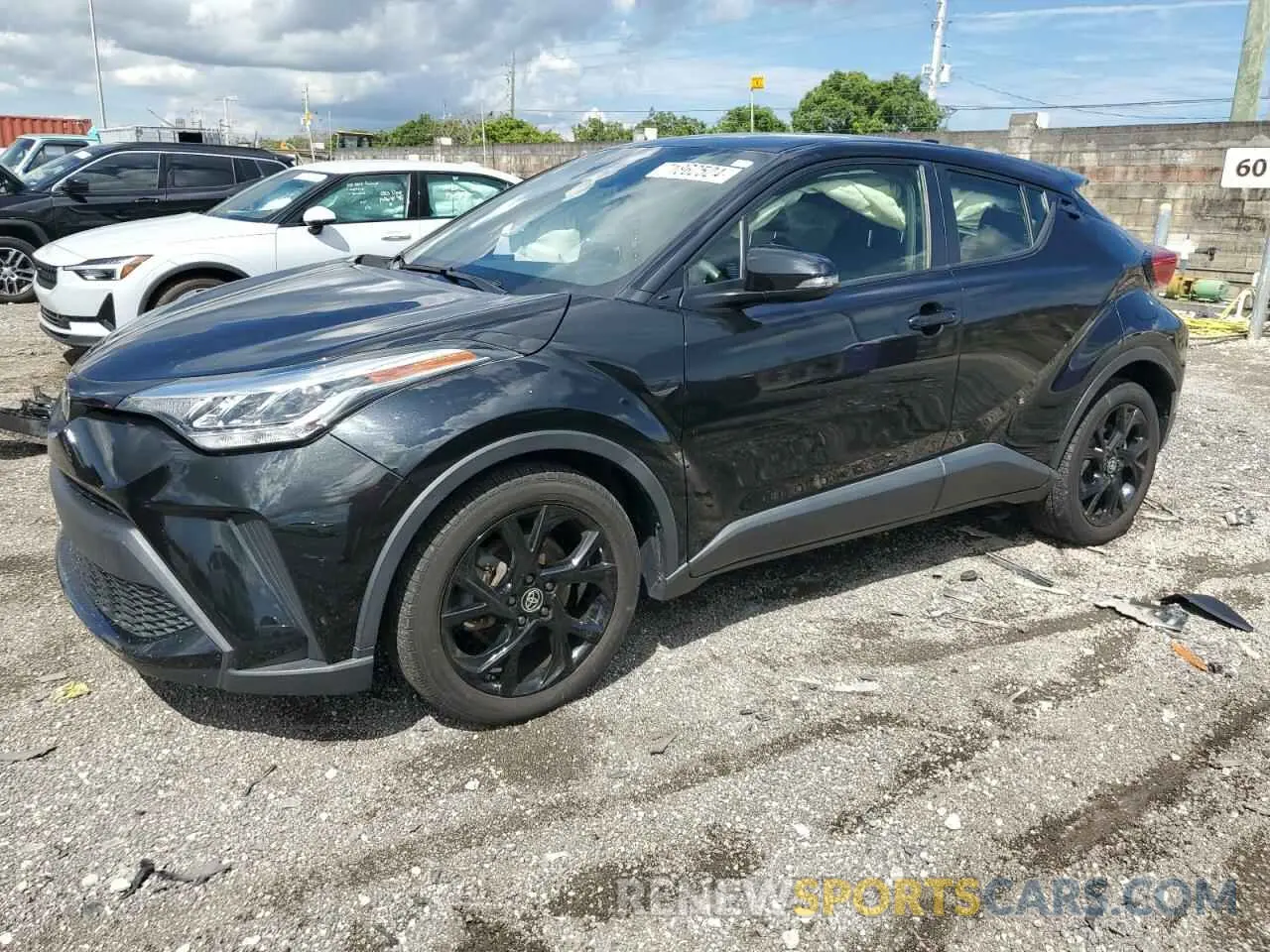1 Фотография поврежденного автомобиля JTNKHMBX1M1114233 TOYOTA C-HR 2021