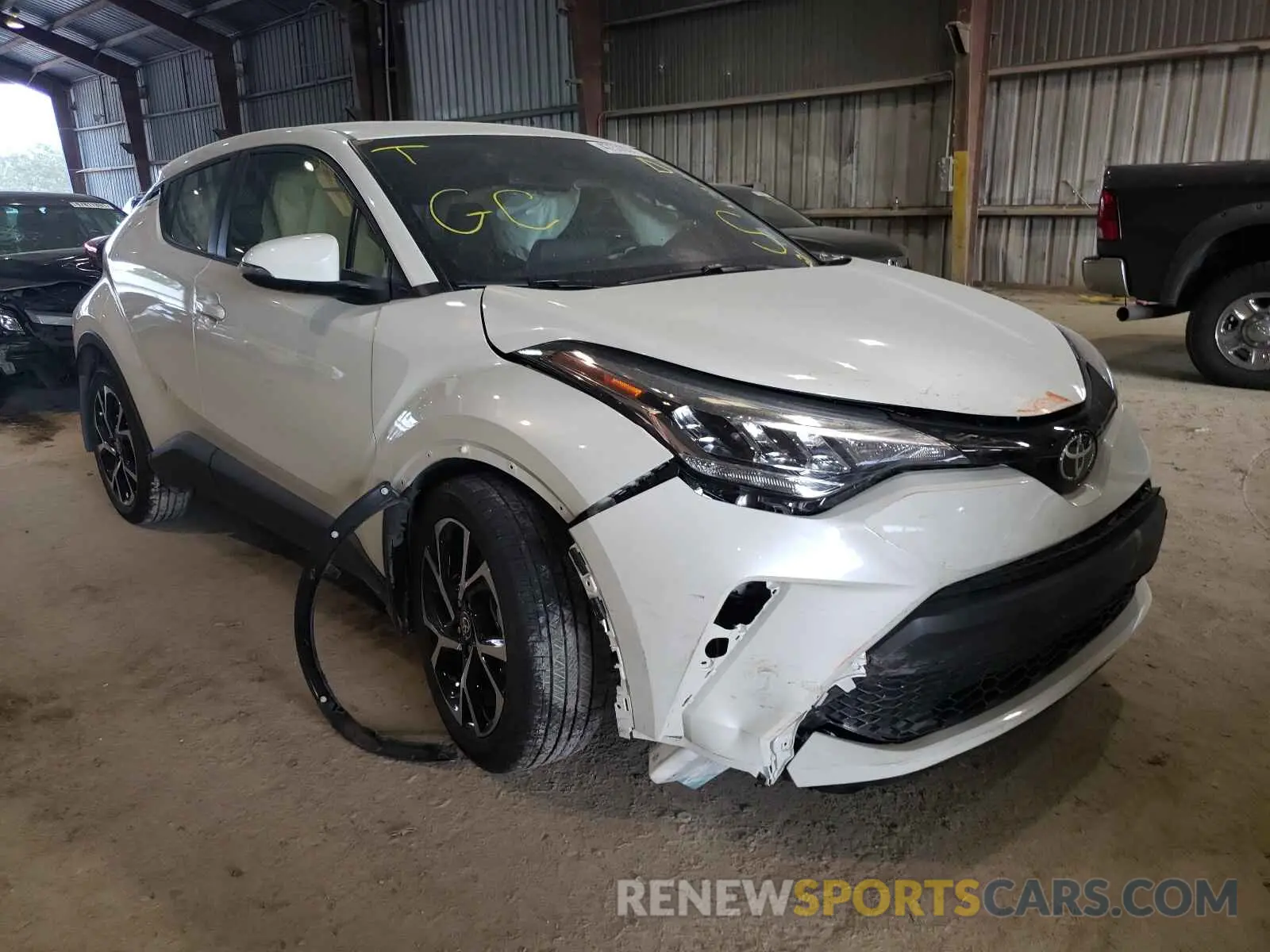 1 Photograph of a damaged car JTNKHMBX1M1115592 TOYOTA C-HR 2021