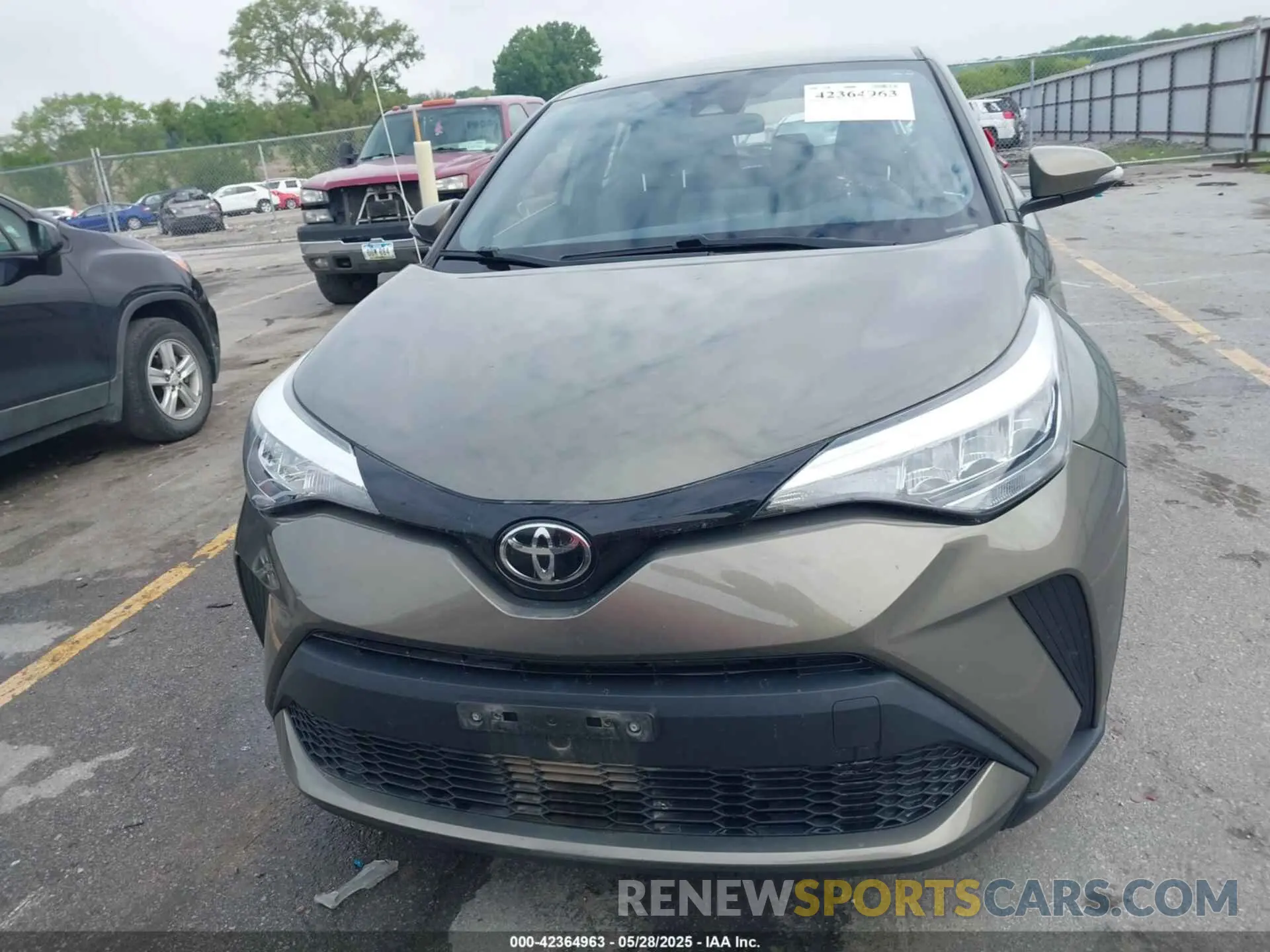 12 Фотография поврежденного автомобиля JTNKHMBX1M1119111 TOYOTA C-HR 2021