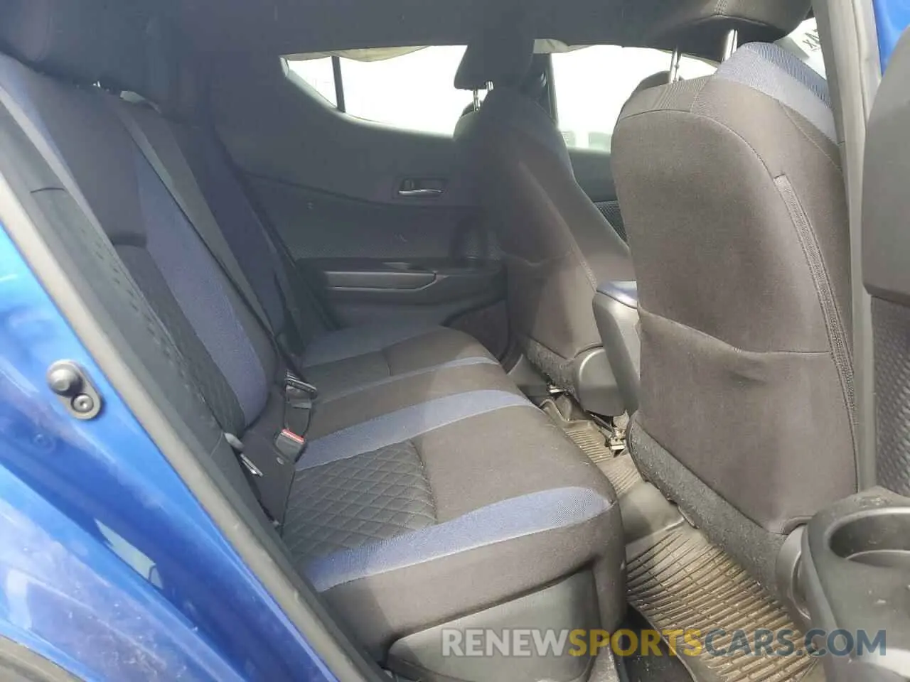 11 Photograph of a damaged car JTNKHMBX2M1107890 TOYOTA C-HR 2021
