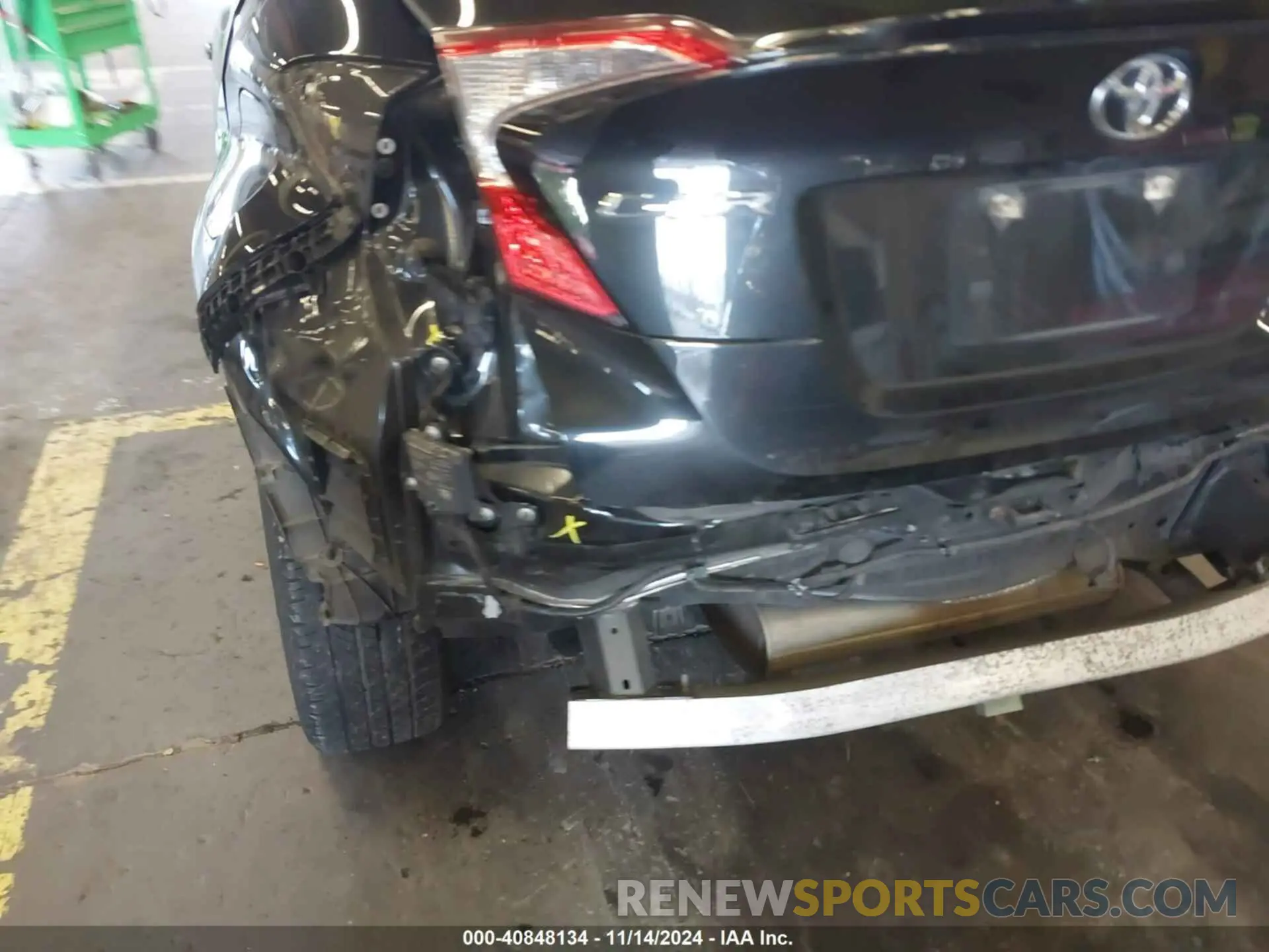 19 Photograph of a damaged car JTNKHMBX3M1107168 TOYOTA C-HR 2021