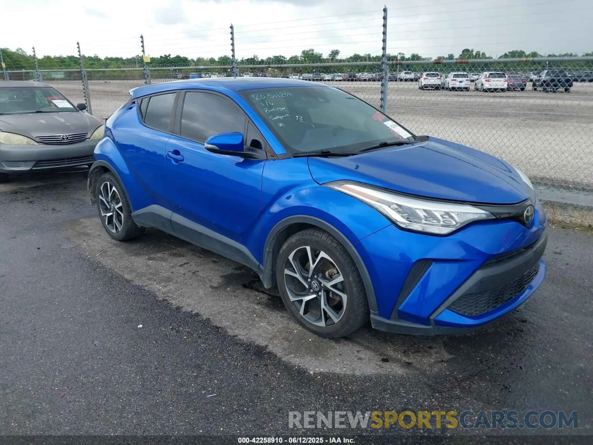 1 Photograph of a damaged car JTNKHMBX4M1114324 TOYOTA C-HR 2021