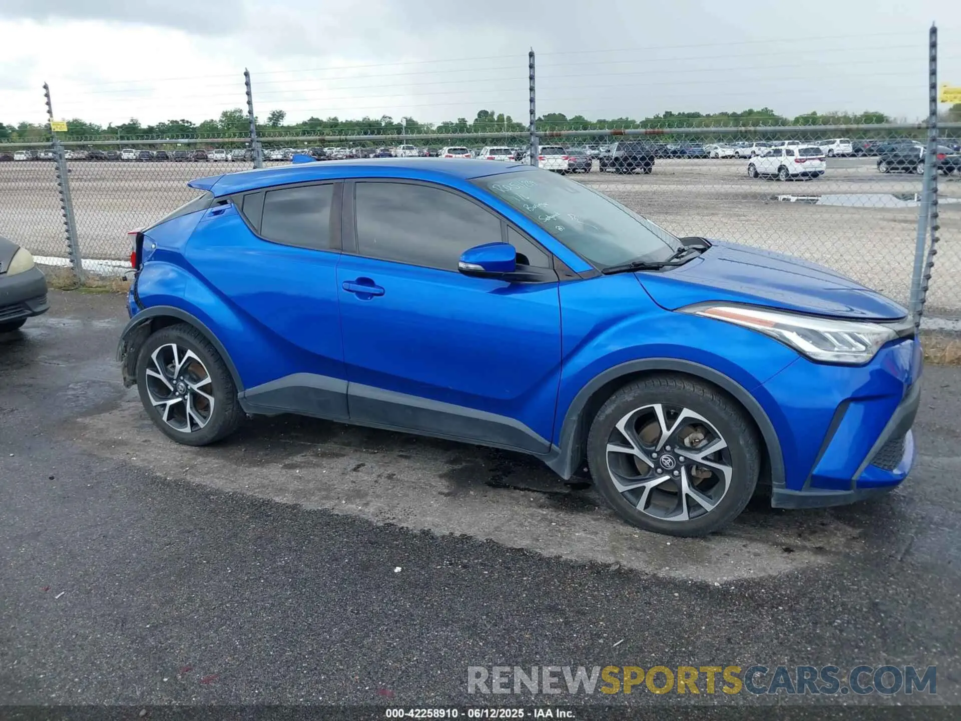 13 Photograph of a damaged car JTNKHMBX4M1114324 TOYOTA C-HR 2021