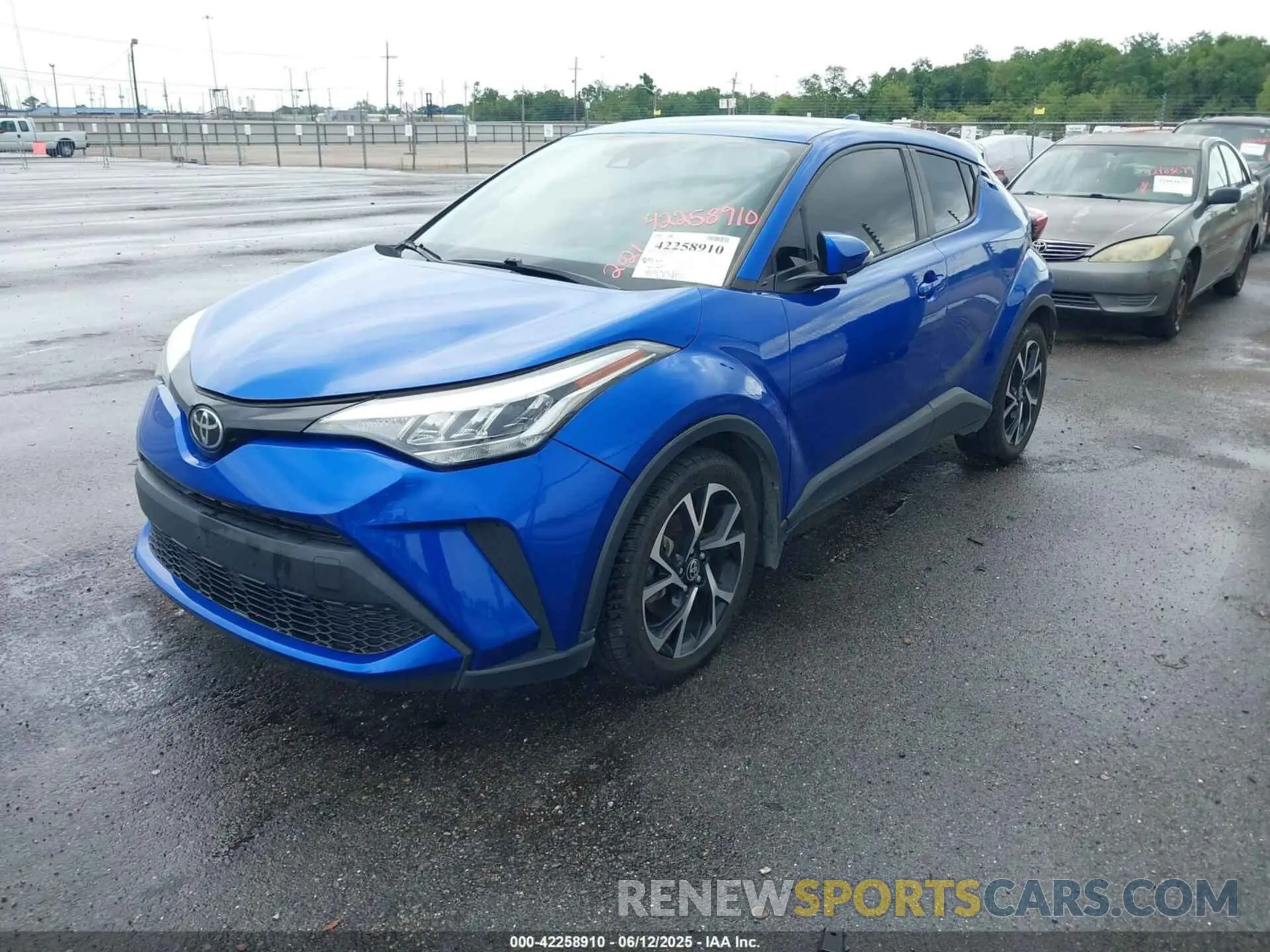 2 Photograph of a damaged car JTNKHMBX4M1114324 TOYOTA C-HR 2021