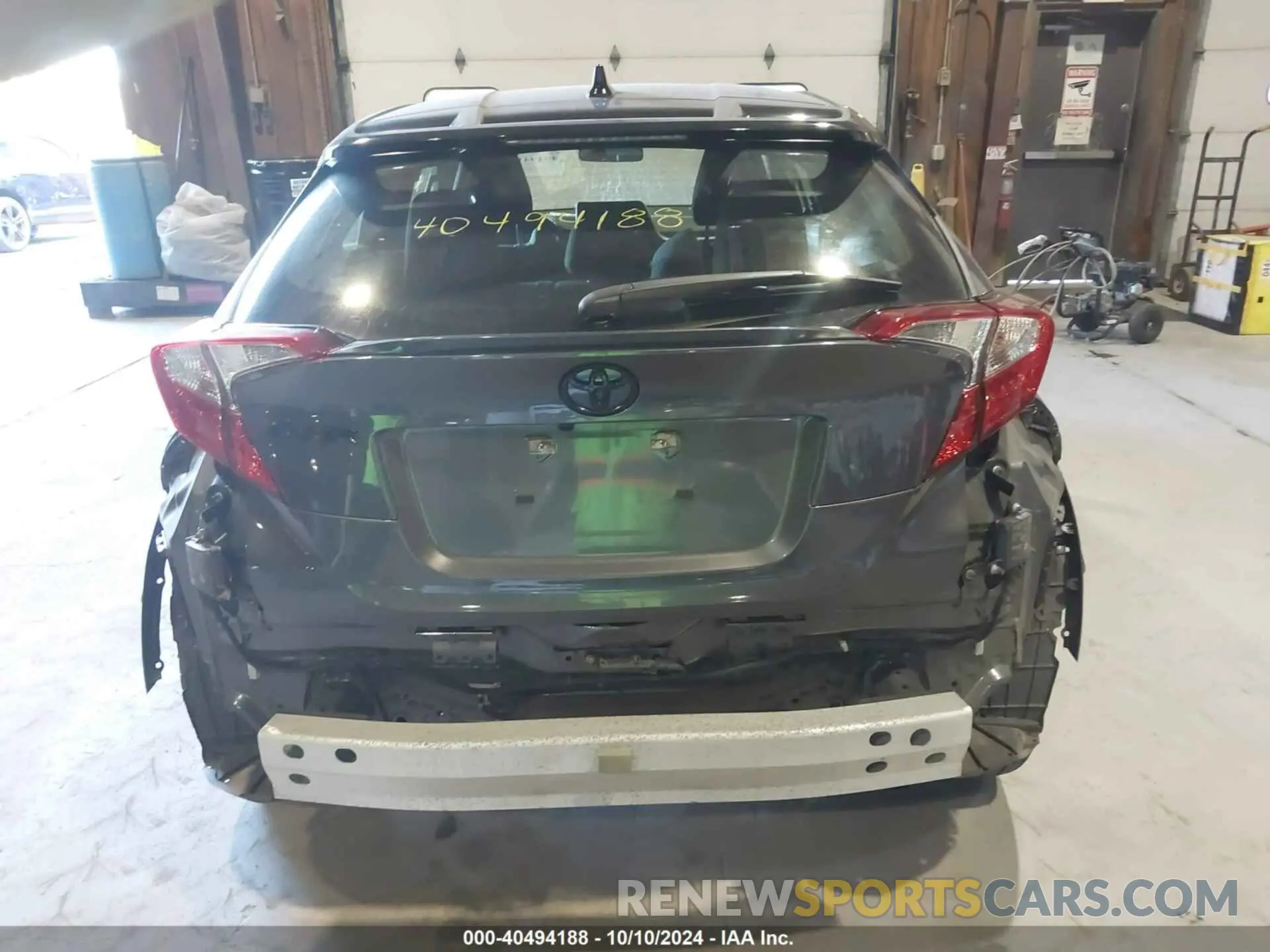 17 Photograph of a damaged car JTNKHMBX4M1122746 TOYOTA C-HR 2021