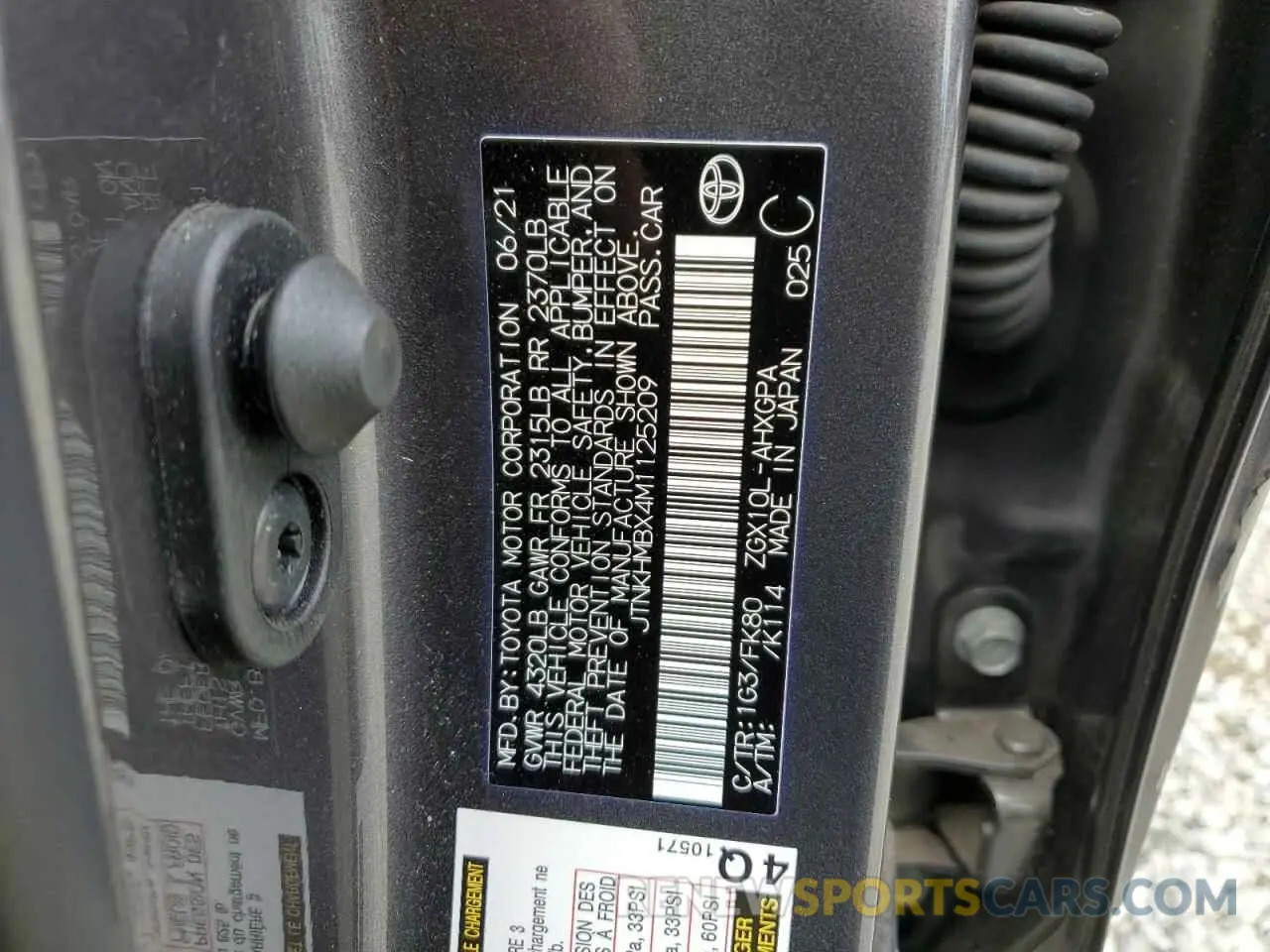 12 Фотография поврежденного автомобиля JTNKHMBX4M1125209 TOYOTA C-HR 2021