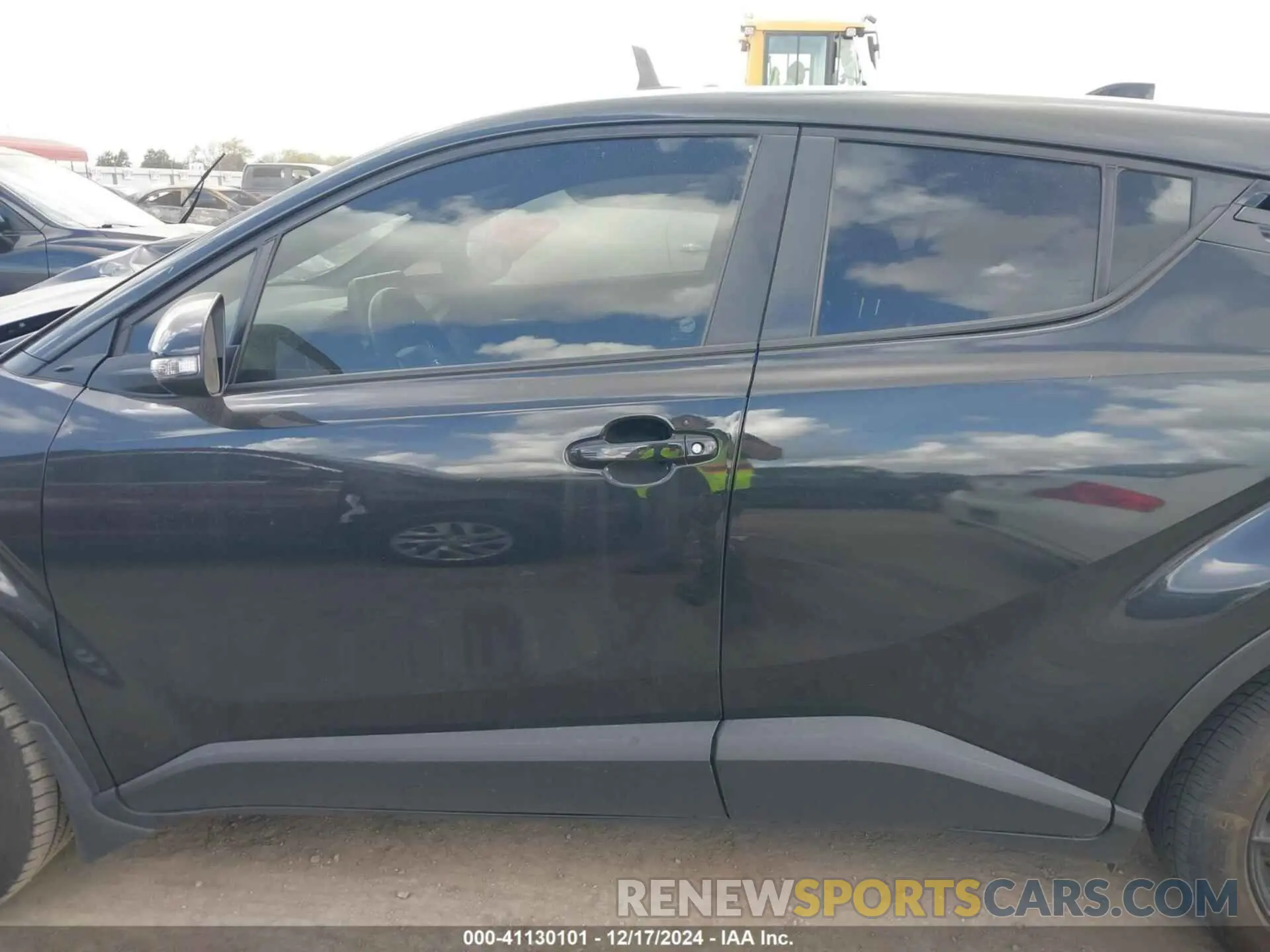 13 Фотография поврежденного автомобиля JTNKHMBX5M1125638 TOYOTA C-HR 2021