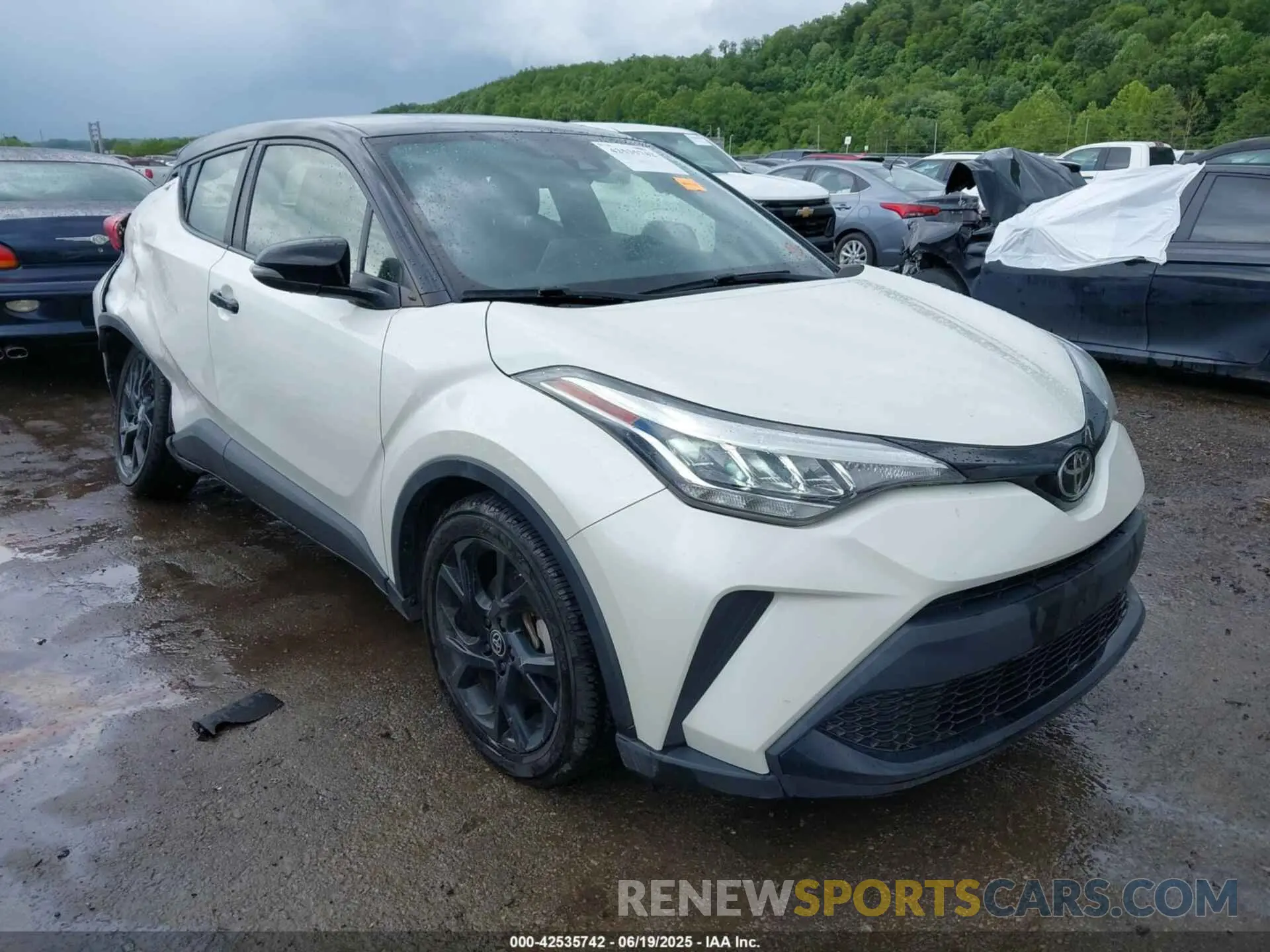 1 Фотография поврежденного автомобиля JTNKHMBX6M1105611 TOYOTA C-HR 2021