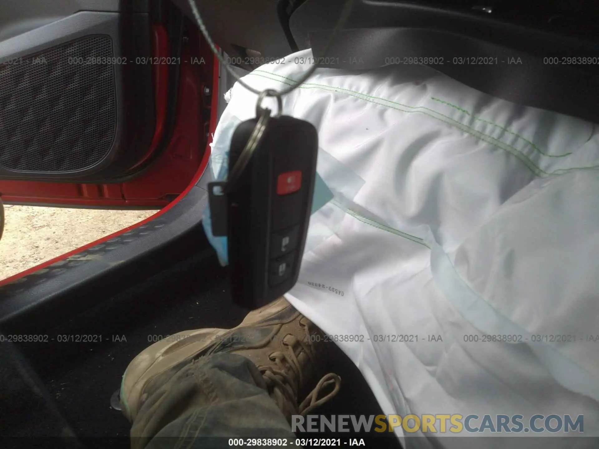 11 Photograph of a damaged car JTNKHMBX7M1098071 TOYOTA C-HR 2021