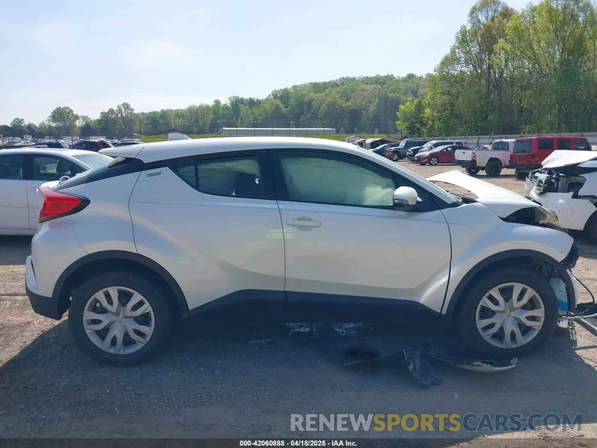 14 Photograph of a damaged car JTNKHMBX7M1106637 TOYOTA C-HR 2021