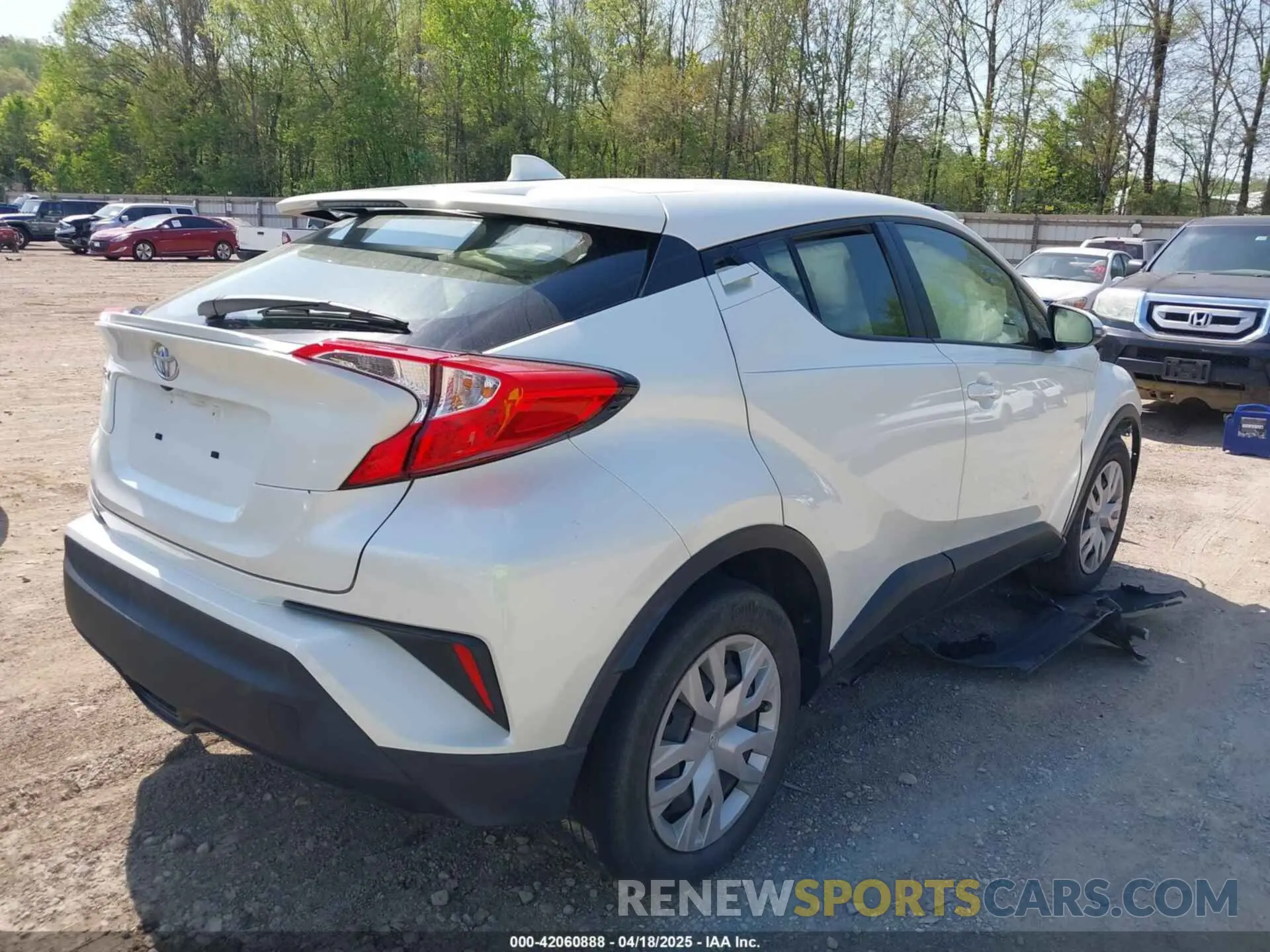 4 Photograph of a damaged car JTNKHMBX7M1106637 TOYOTA C-HR 2021