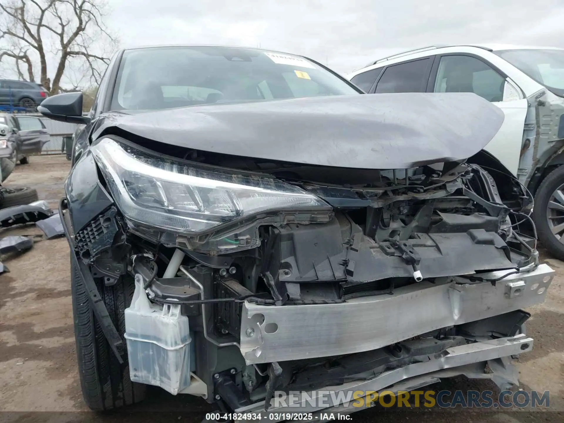 13 Фотография поврежденного автомобиля JTNKHMBX8M1106694 TOYOTA C-HR 2021