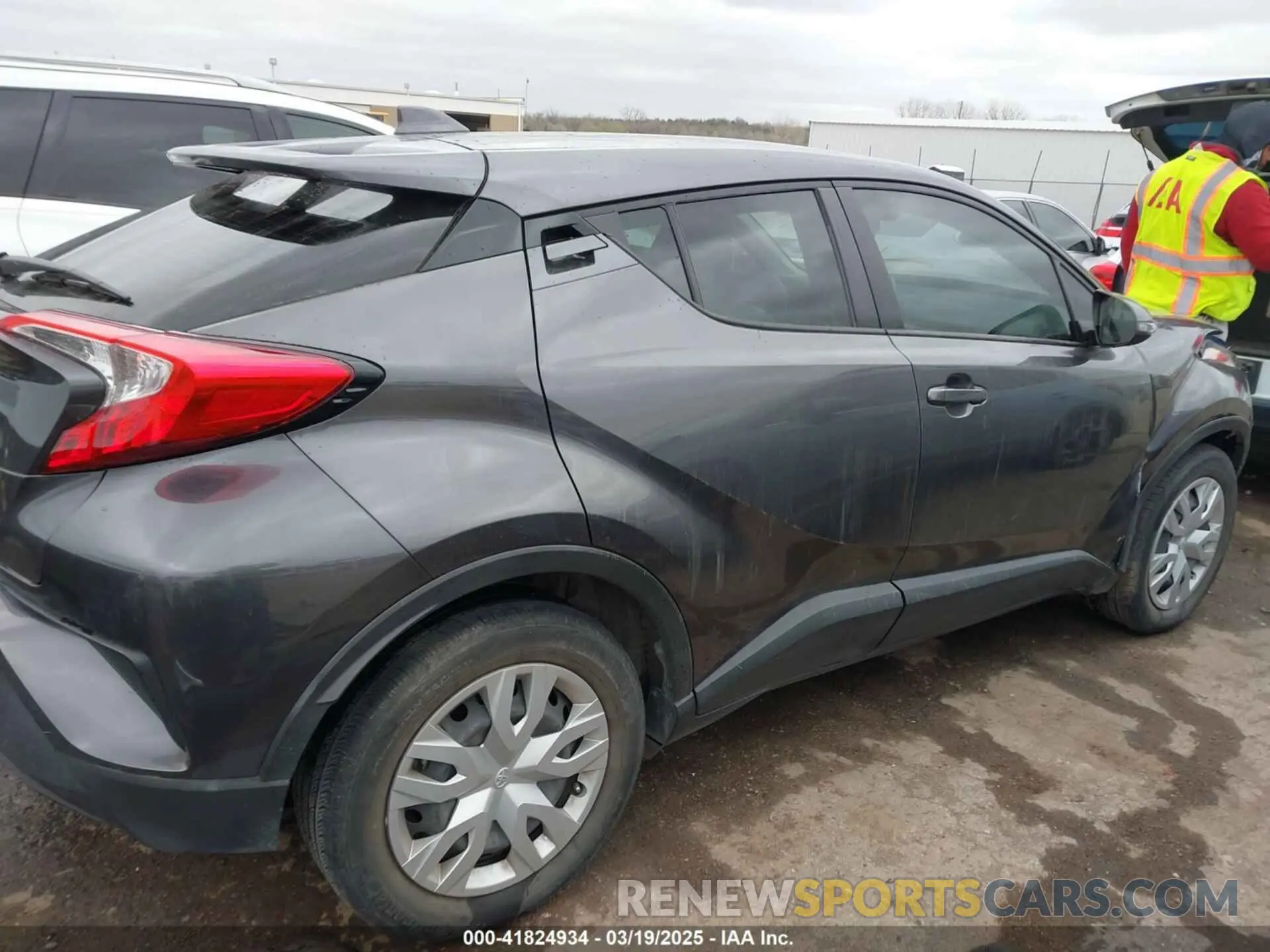 14 Фотография поврежденного автомобиля JTNKHMBX8M1106694 TOYOTA C-HR 2021