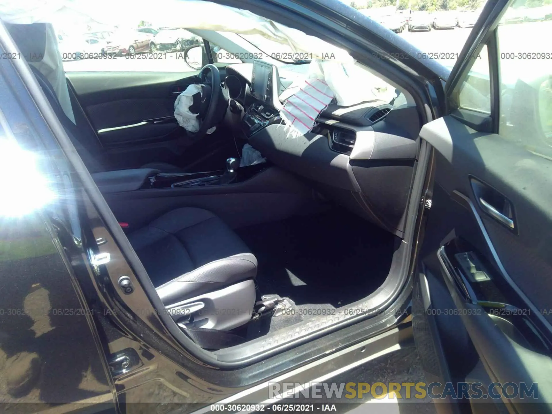 5 Photograph of a damaged car JTNKHMBX8M1116304 TOYOTA C-HR 2021