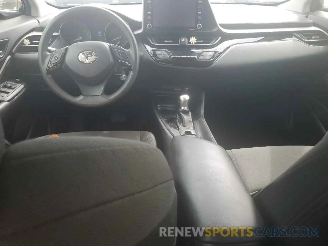 8 Photograph of a damaged car JTNKHMBX9M1100287 TOYOTA C-HR 2021