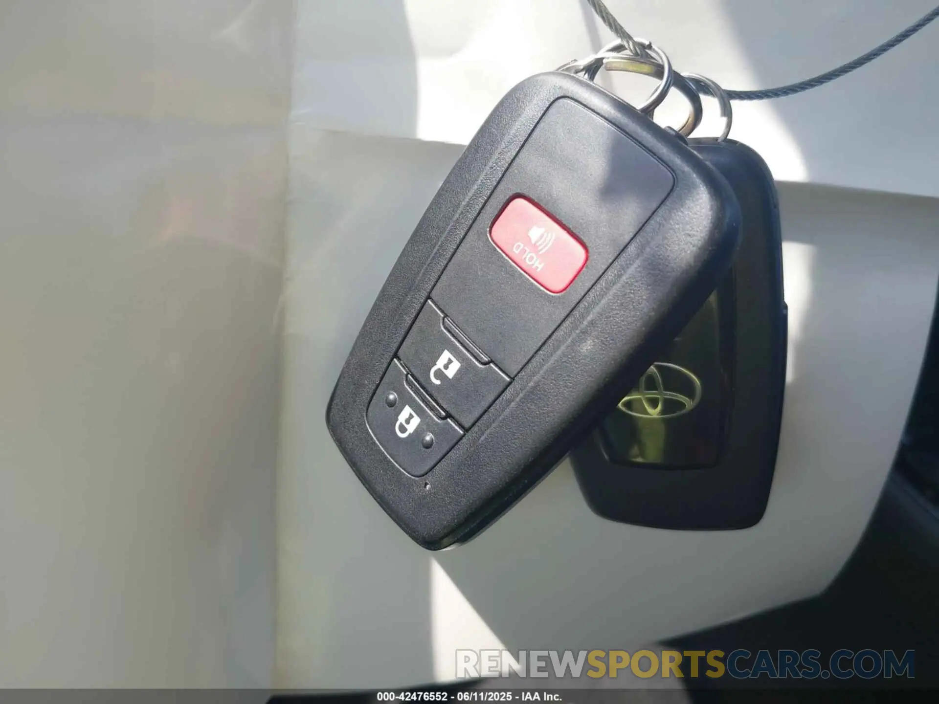 11 Photograph of a damaged car JTNKHMBX9M1115355 TOYOTA C-HR 2021