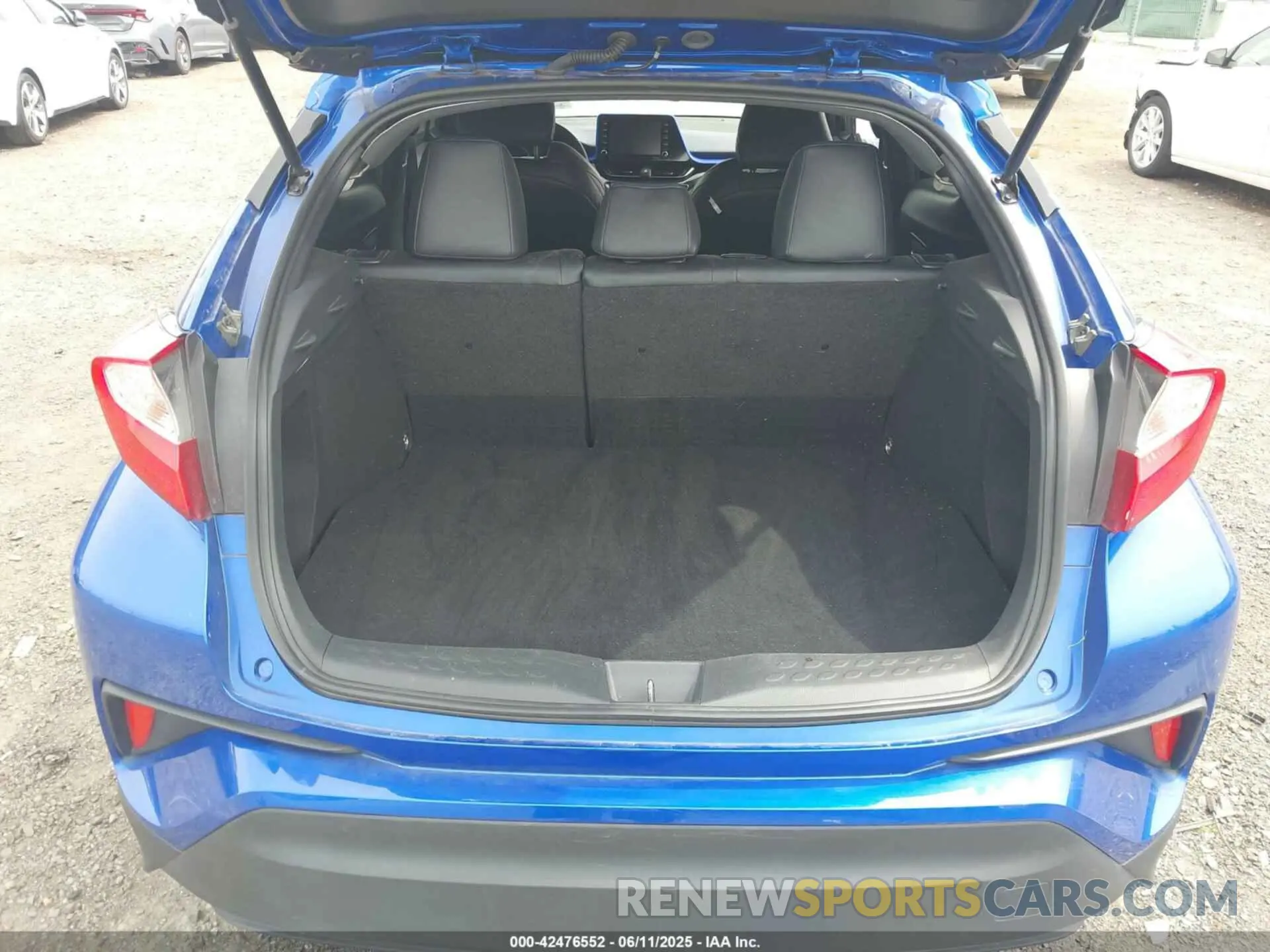 12 Photograph of a damaged car JTNKHMBX9M1115355 TOYOTA C-HR 2021