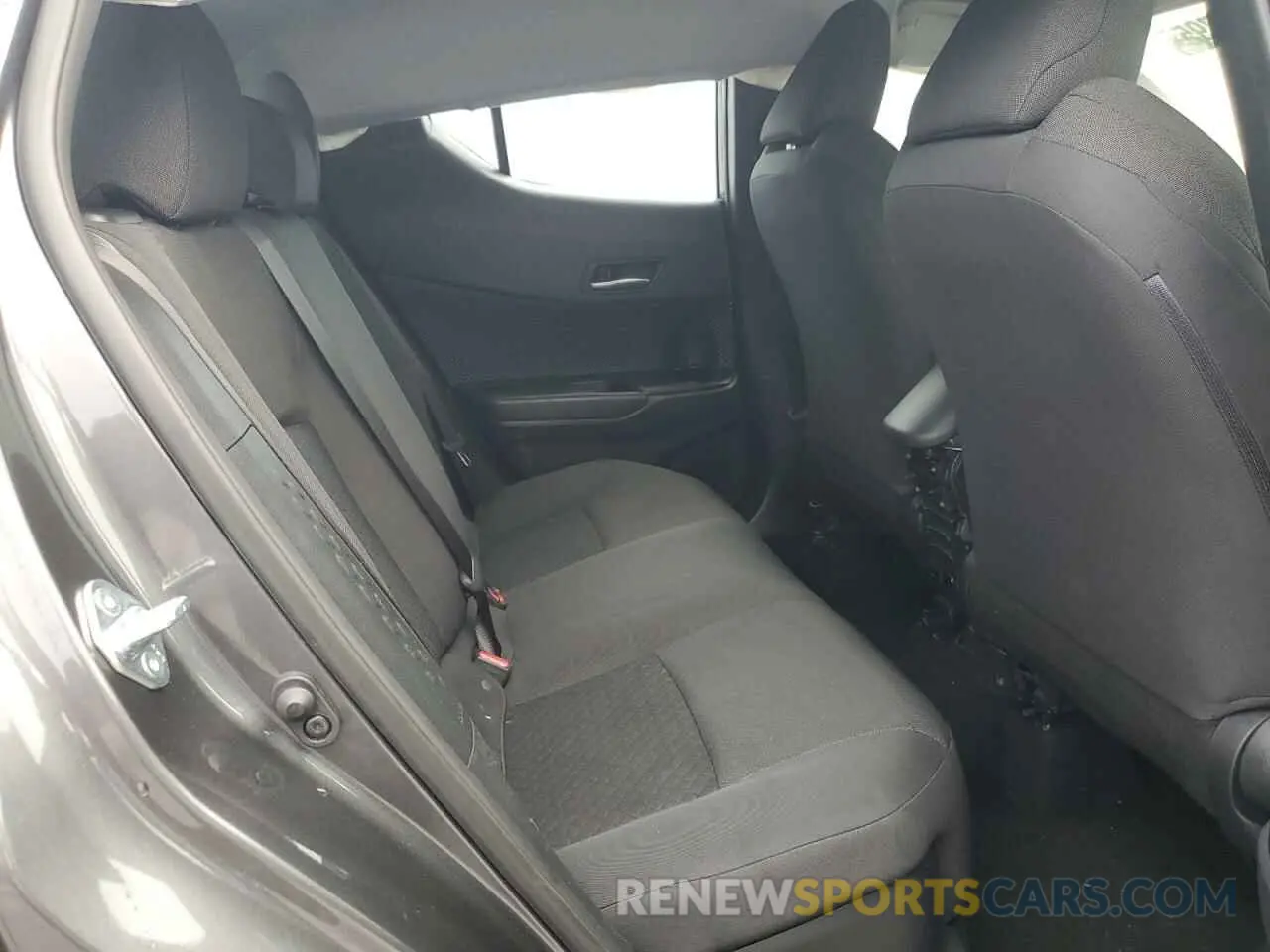 10 Photograph of a damaged car NMTKHMBX0MR124483 TOYOTA C-HR 2021