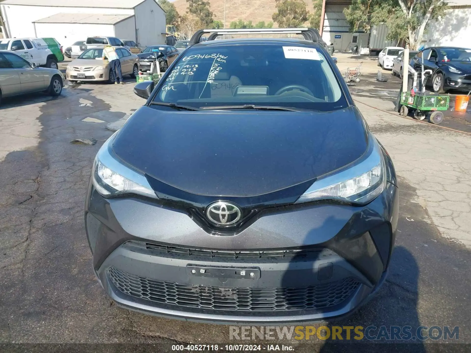 13 Фотография поврежденного автомобиля NMTKHMBX0MR137606 TOYOTA C-HR 2021