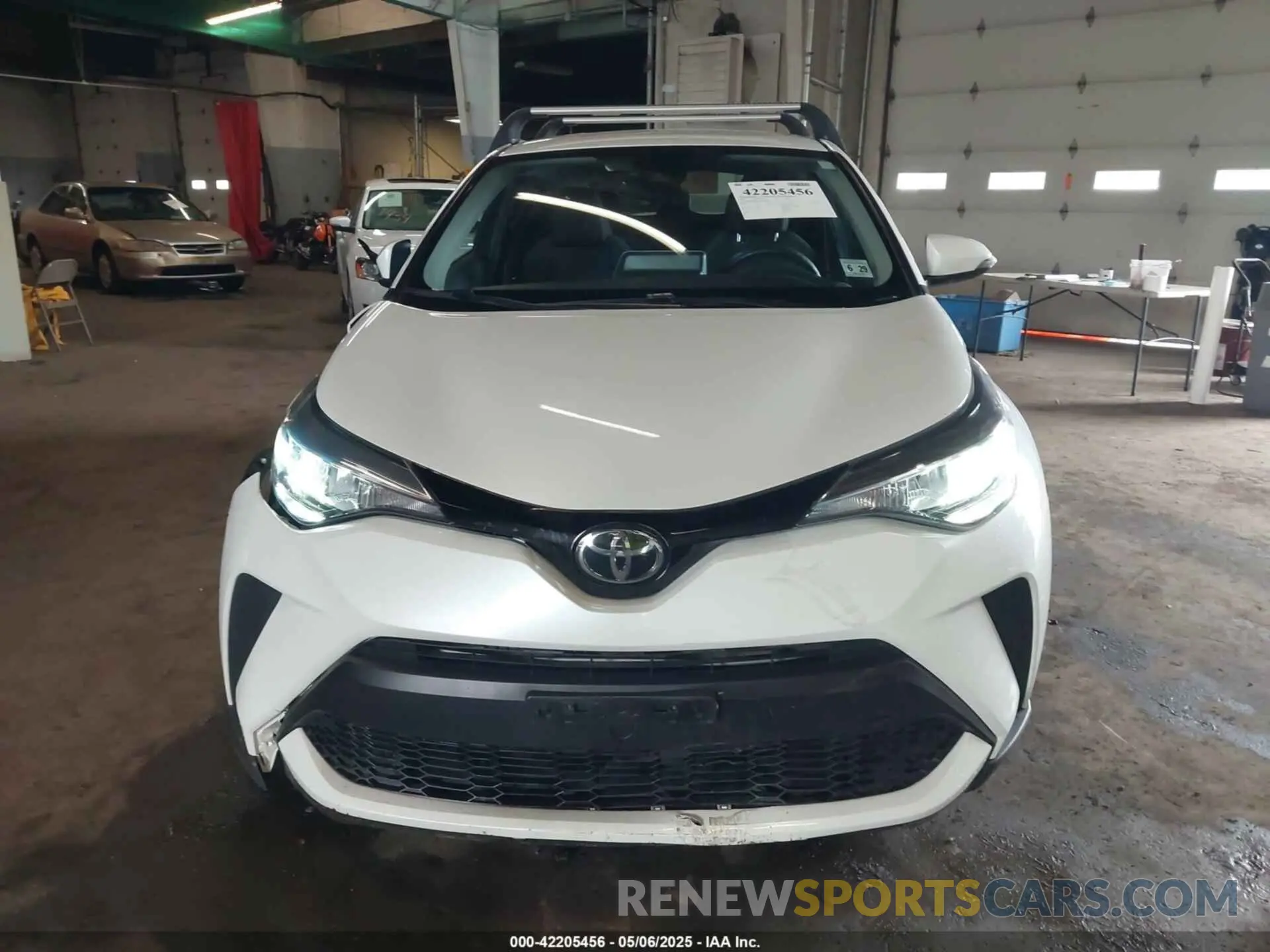 12 Фотография поврежденного автомобиля NMTKHMBX2MR120886 TOYOTA C-HR 2021