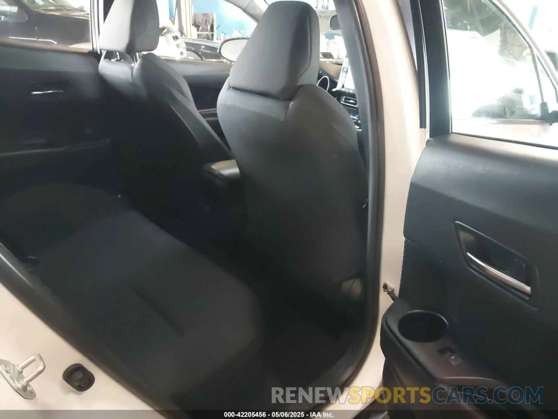 8 Фотография поврежденного автомобиля NMTKHMBX2MR120886 TOYOTA C-HR 2021