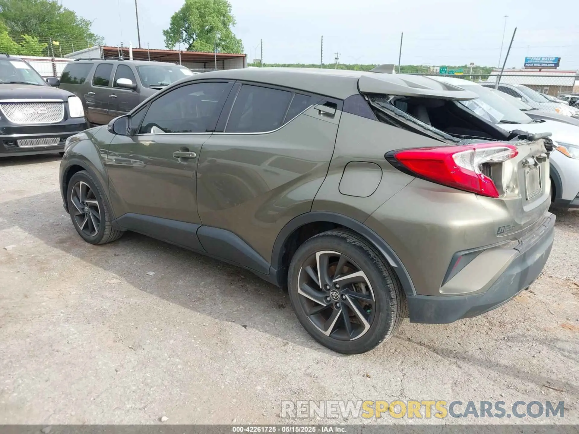3 Photograph of a damaged car NMTKHMBX2MR132598 TOYOTA C-HR 2021