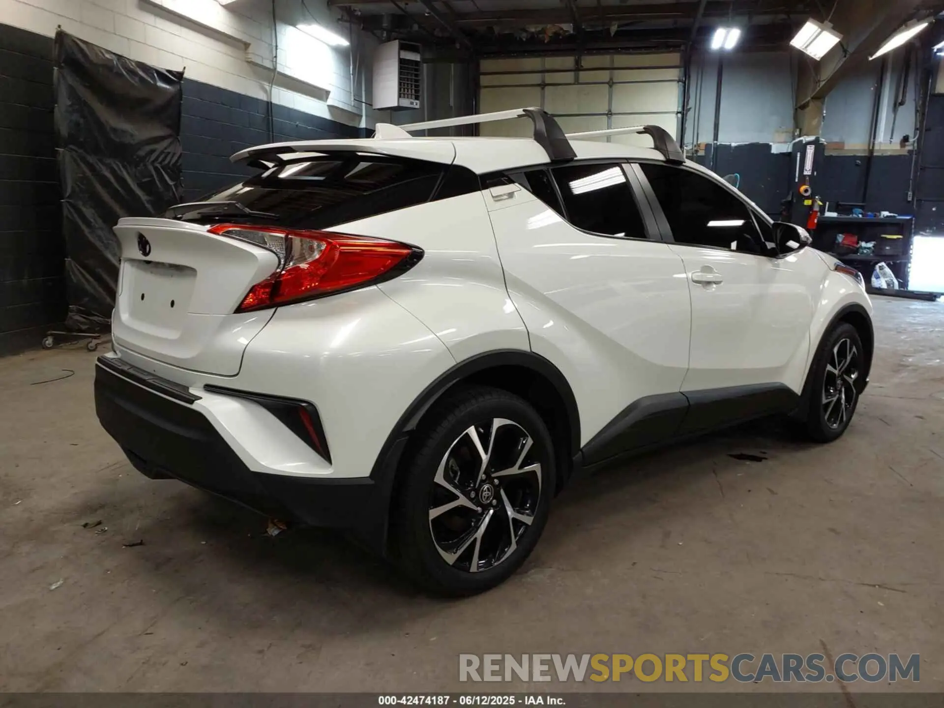 4 Photograph of a damaged car NMTKHMBX2MR137543 TOYOTA C-HR 2021