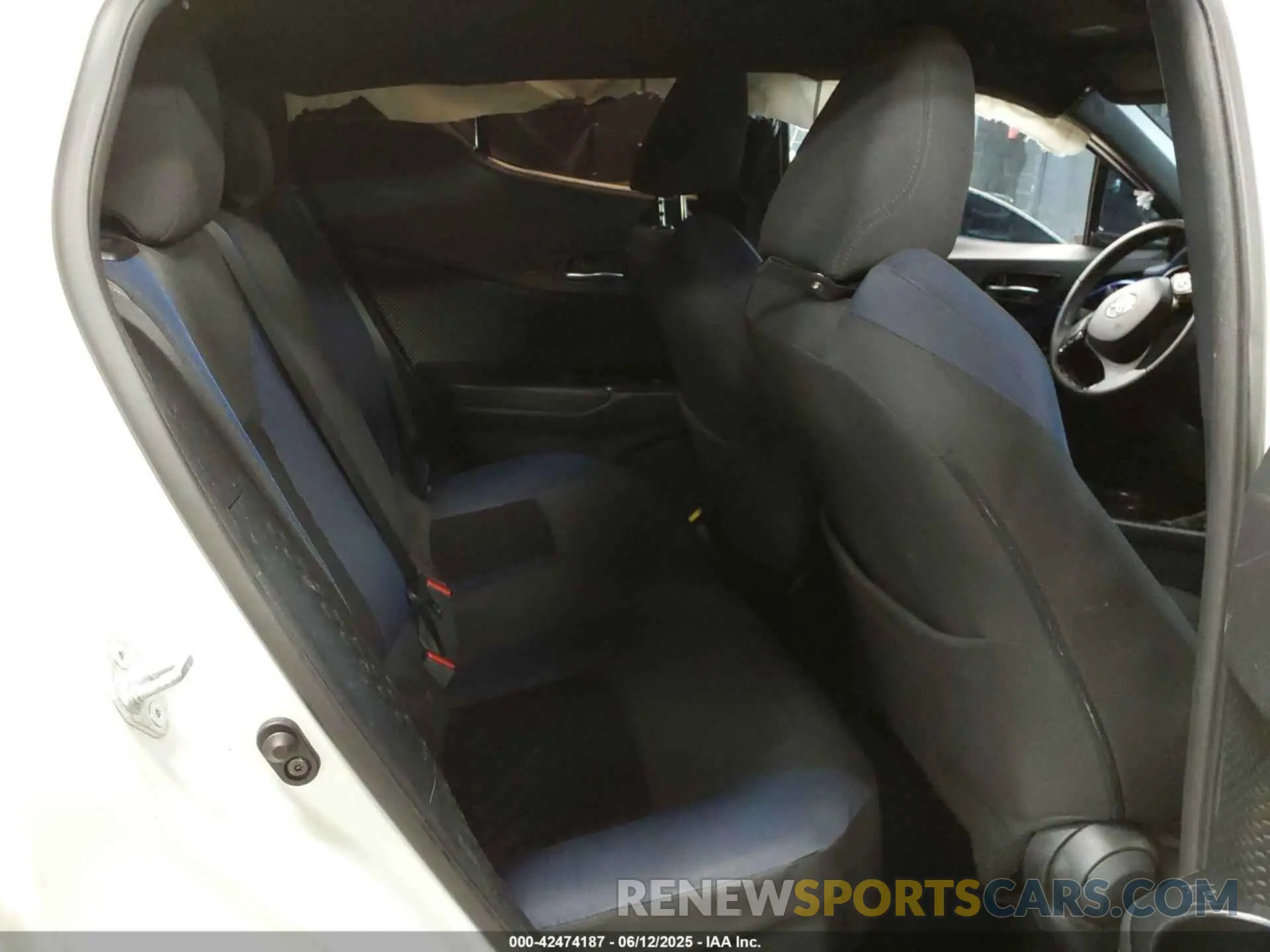 8 Photograph of a damaged car NMTKHMBX2MR137543 TOYOTA C-HR 2021