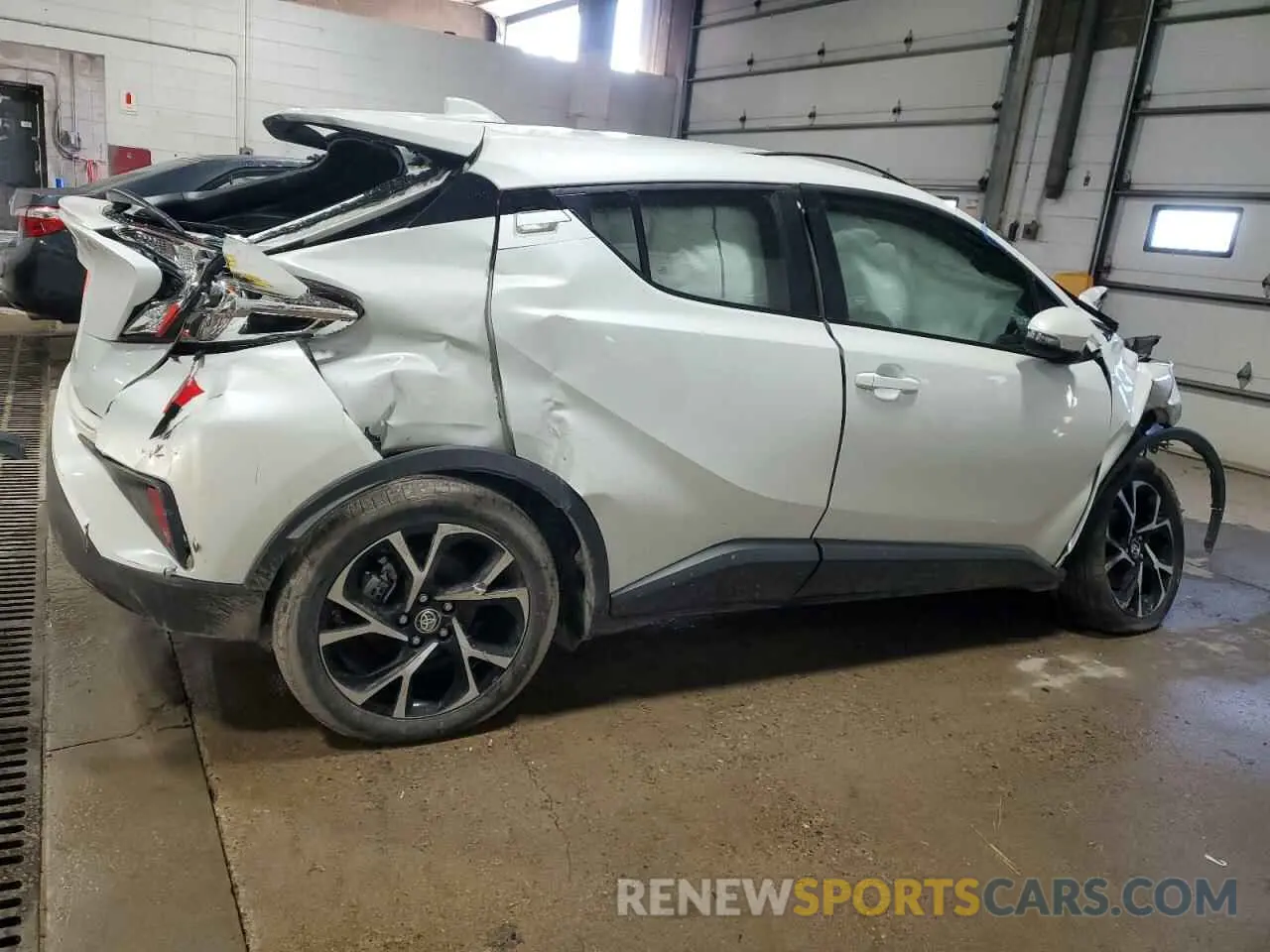 3 Photograph of a damaged car NMTKHMBX2MR140040 TOYOTA C-HR 2021