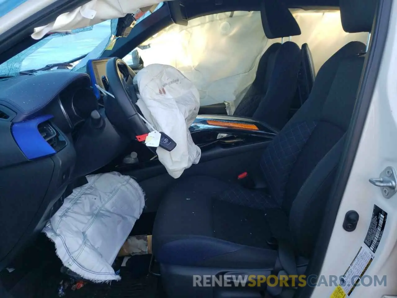 7 Photograph of a damaged car NMTKHMBX2MR140040 TOYOTA C-HR 2021
