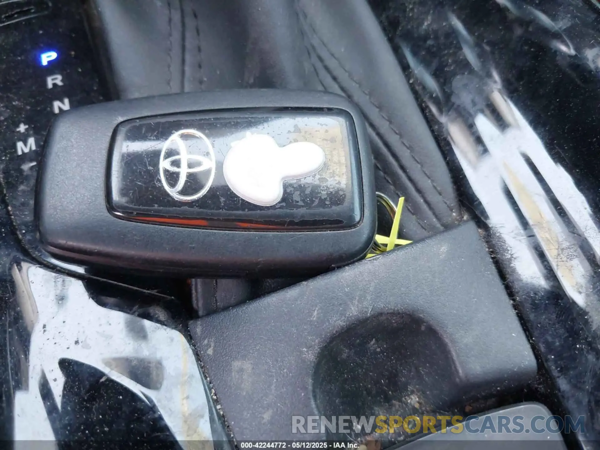 11 Photograph of a damaged car NMTKHMBX3MR123683 TOYOTA C-HR 2021